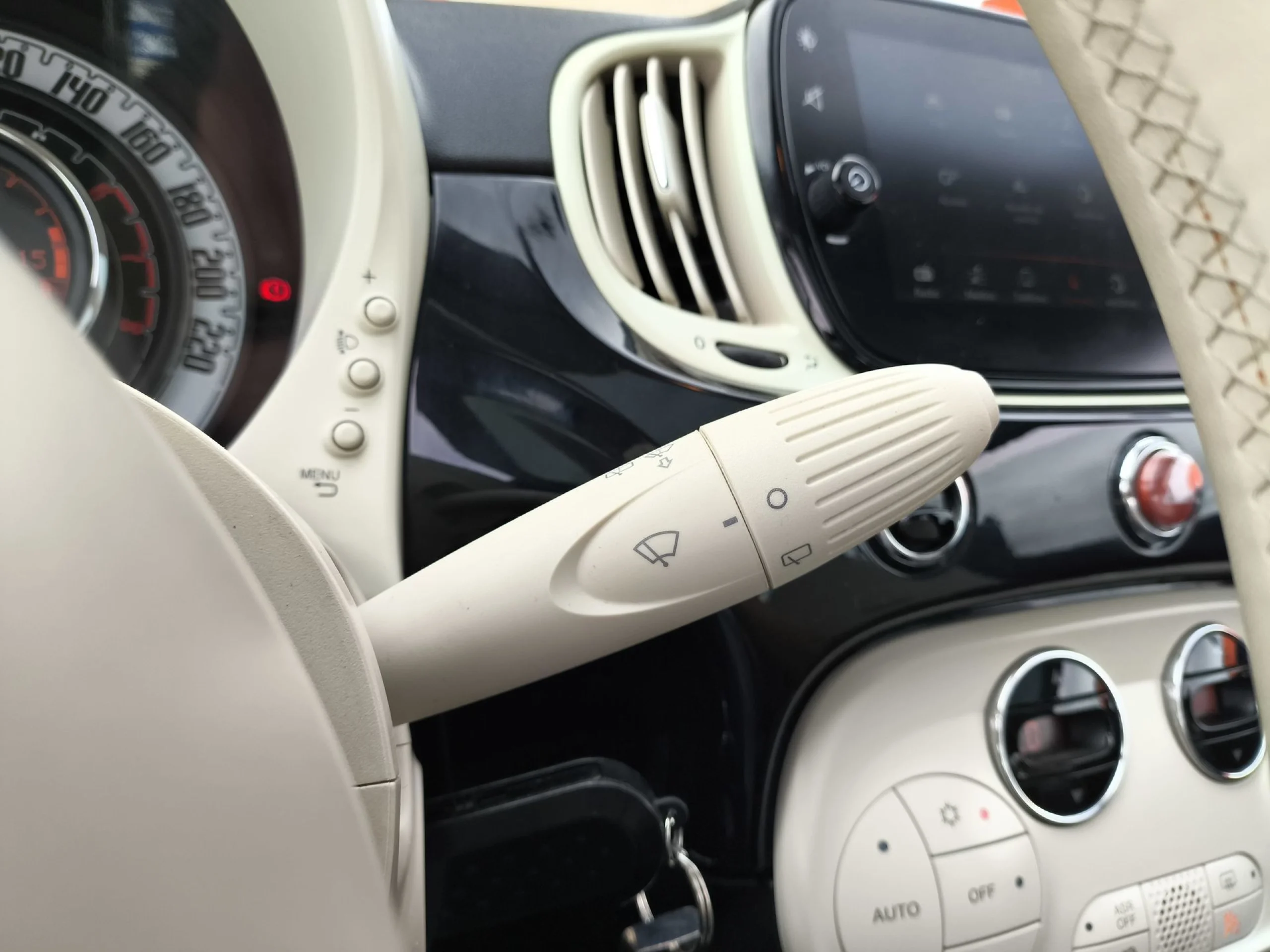 Fiat 500 1.0 6v GSE Lounge 51 kW (70 CV) - Foto 17