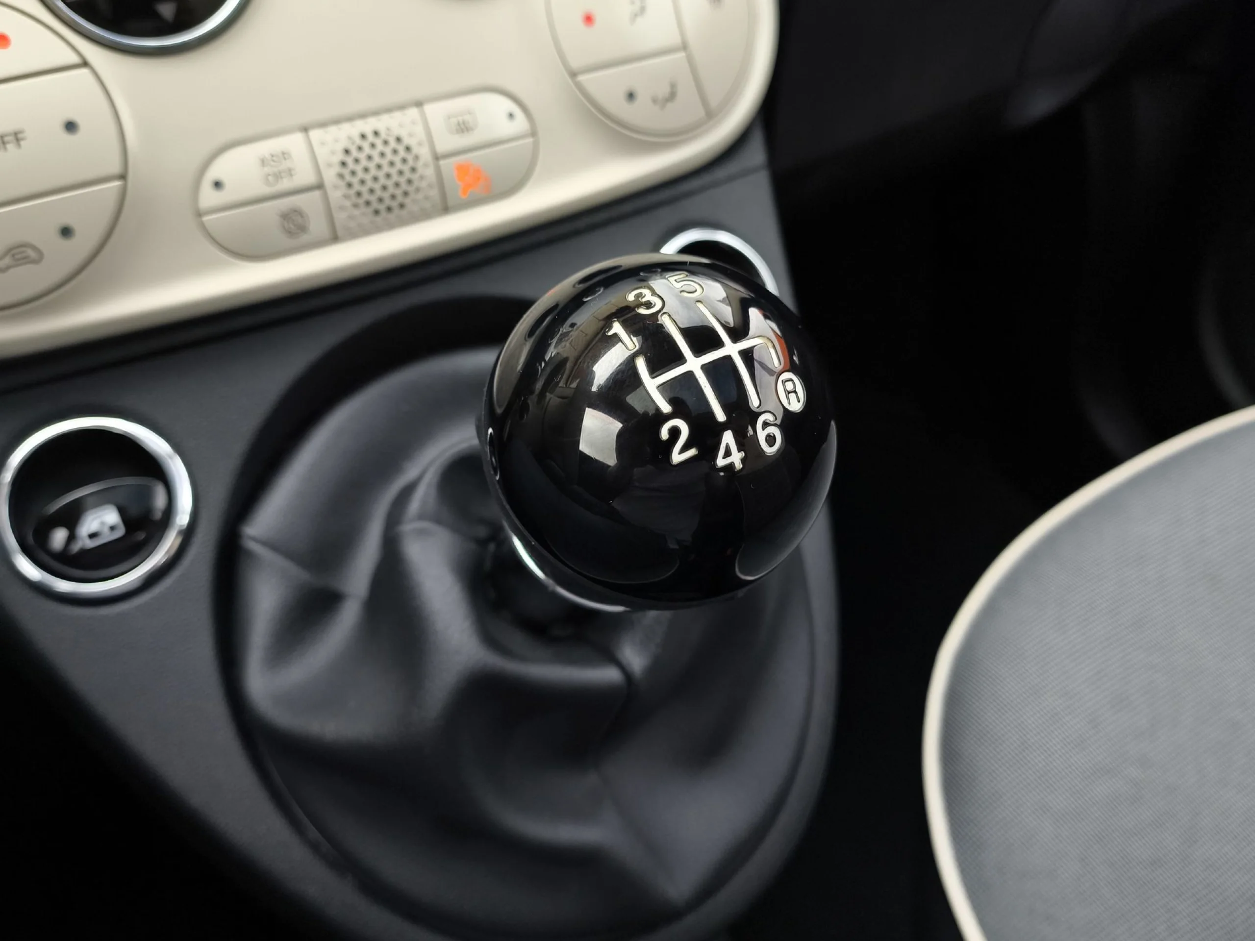 Fiat 500 1.0 6v GSE Lounge 51 kW (70 CV) - Foto 22