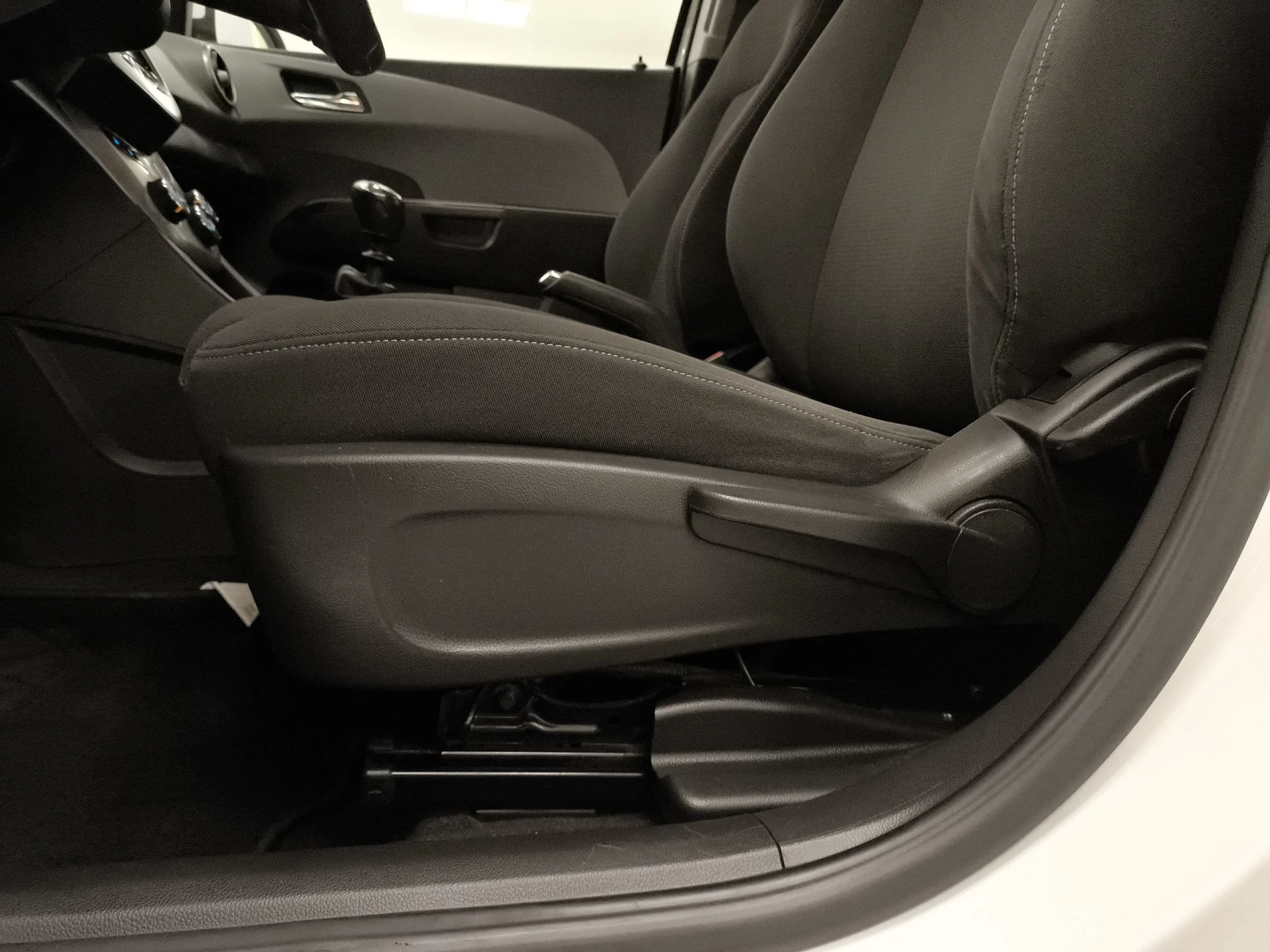 Chevrolet Aveo 1.4 LTZ 74 kW (100 CV) - Foto 9