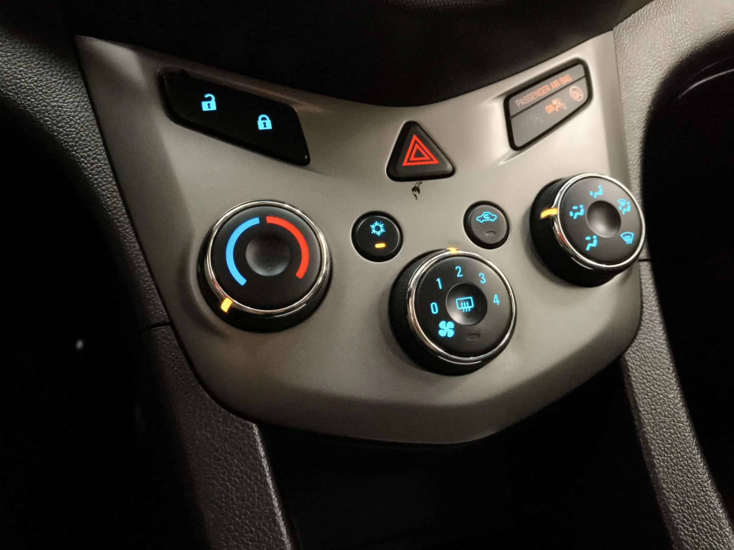 Chevrolet Aveo 1.4 LTZ 74 kW (100 CV) - Foto 21