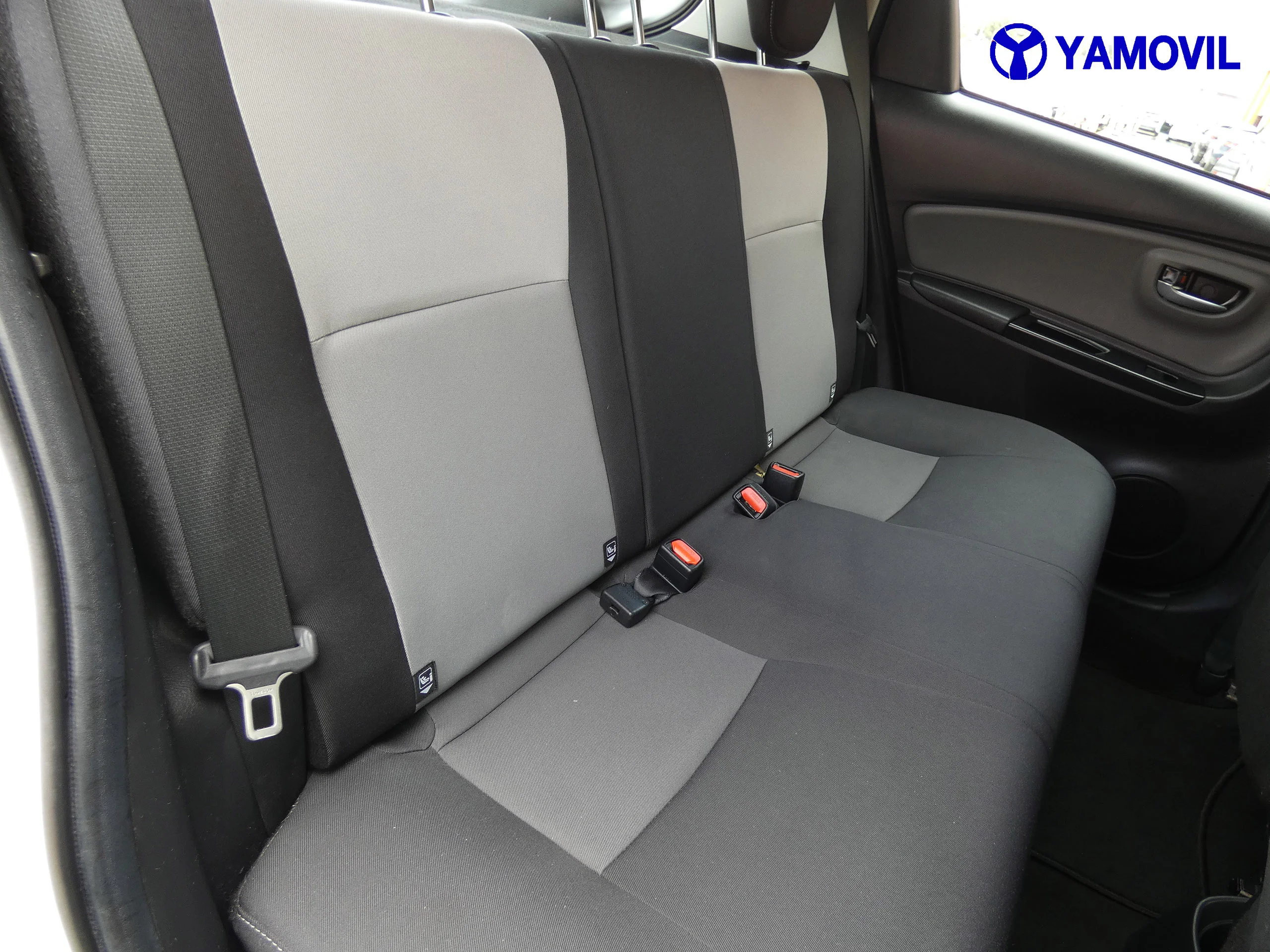 Toyota Yaris 1.0 ACTIVE TECH 5P - Foto 16