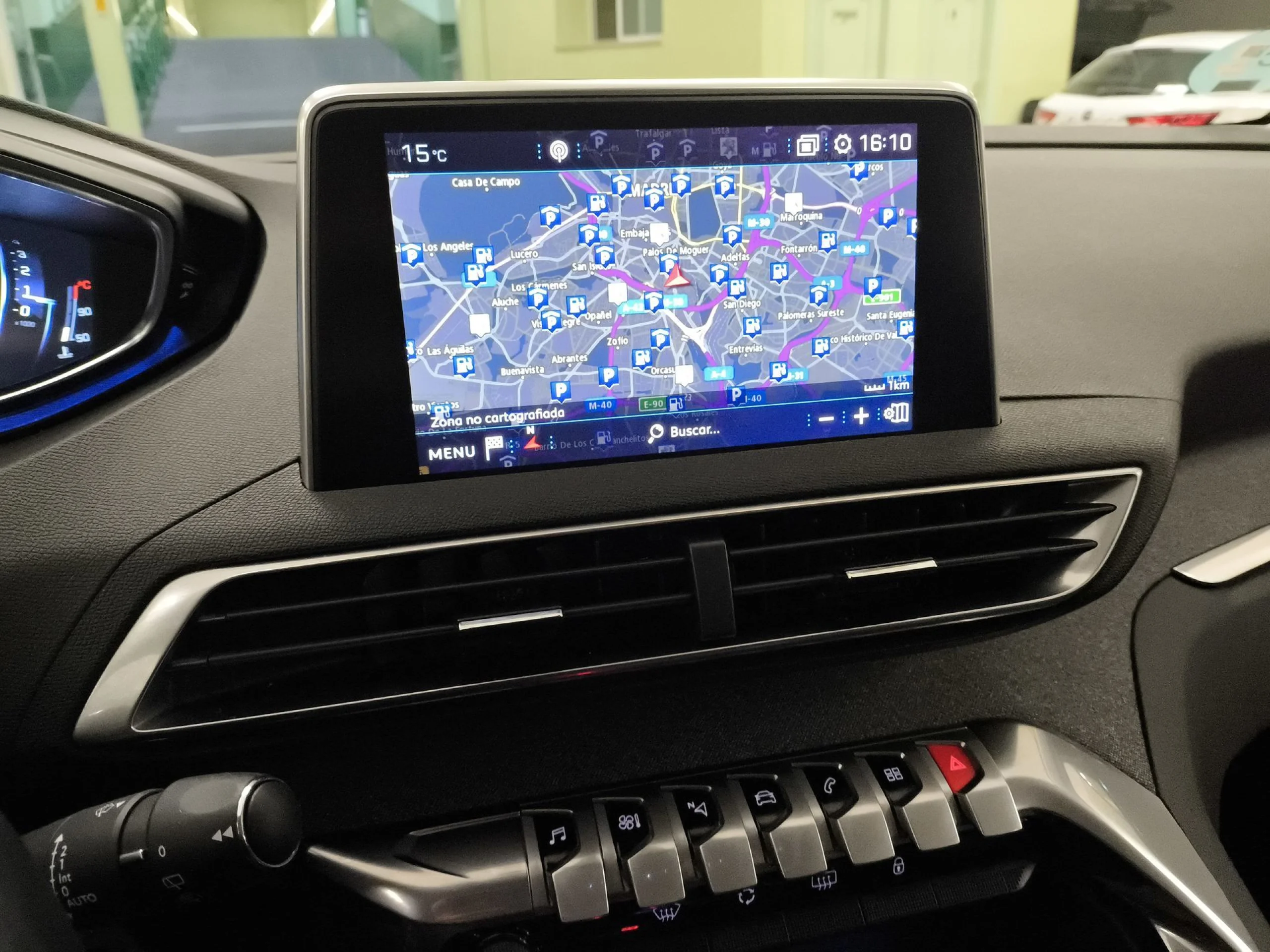 Peugeot 3008 PureTech 130 SANDS Allure 96 kW (130 CV) - Foto 14