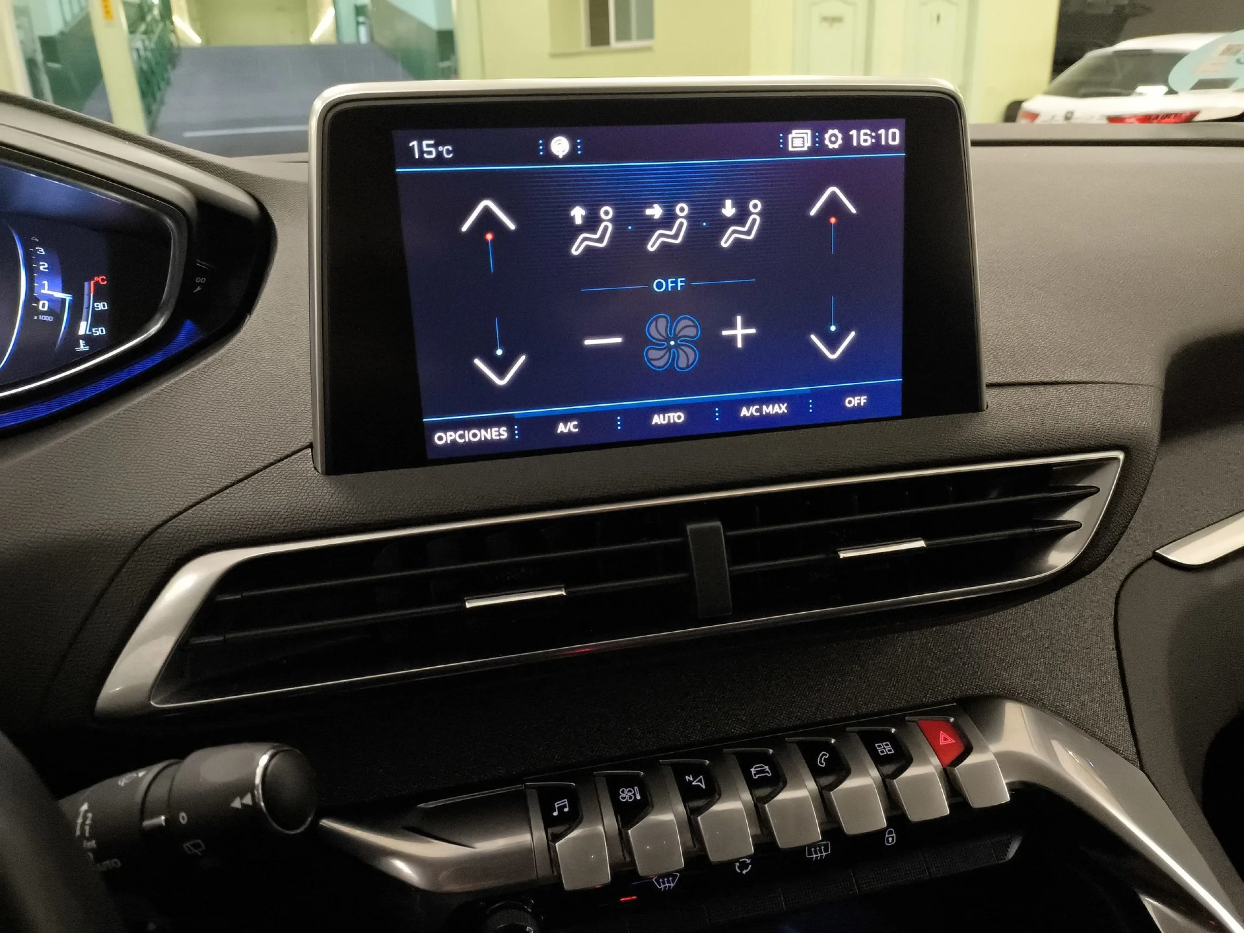 Peugeot 3008 PureTech 130 SANDS Allure 96 kW (130 CV) - Foto 15