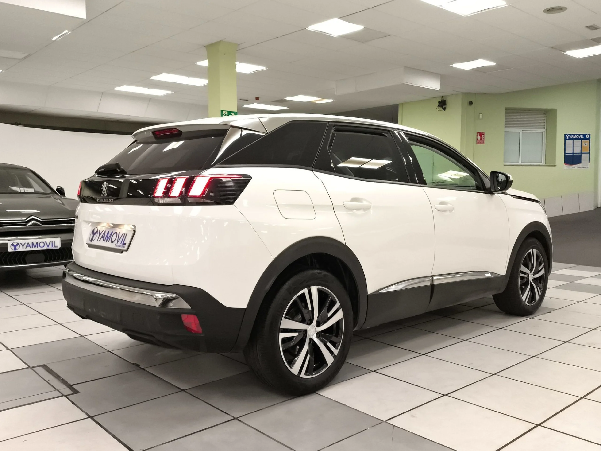 Peugeot 3008 PureTech 130 SANDS Allure 96 kW (130 CV) - Foto 6