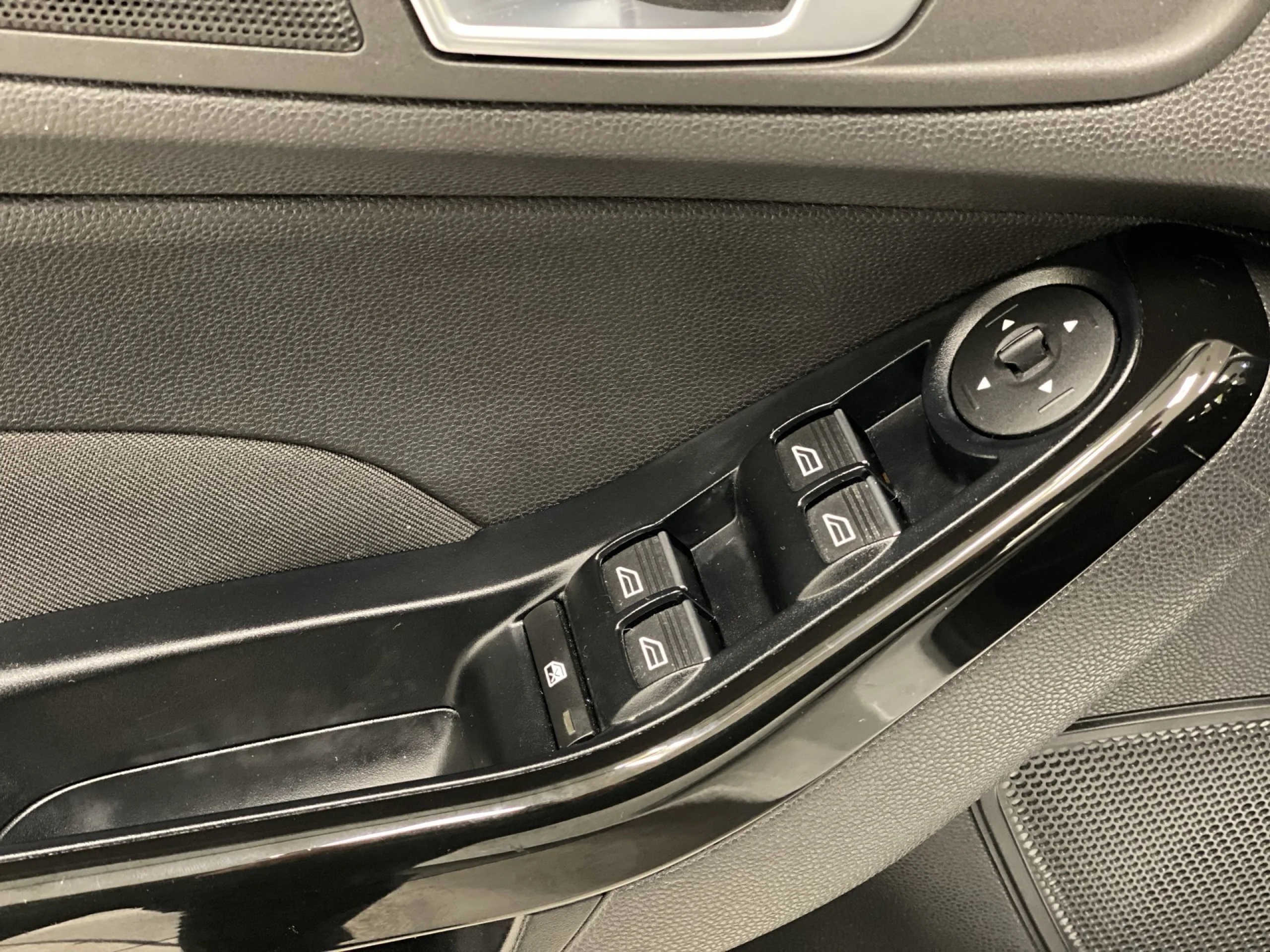 Ford Fiesta 1.0 EcoBoost Titanium 74 kW (100 CV) - Foto 10