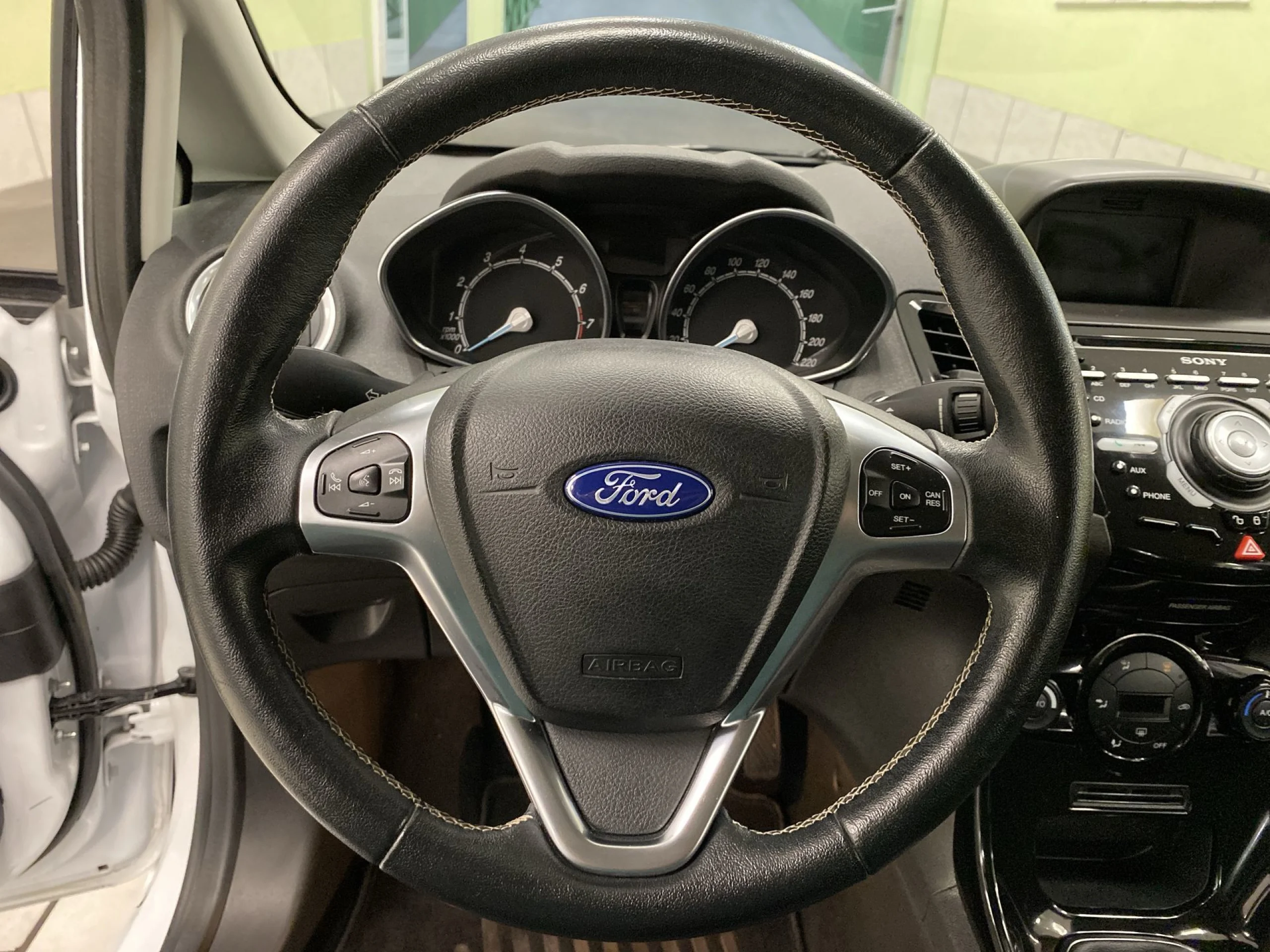 Ford Fiesta 1.0 EcoBoost Titanium 74 kW (100 CV) - Foto 11