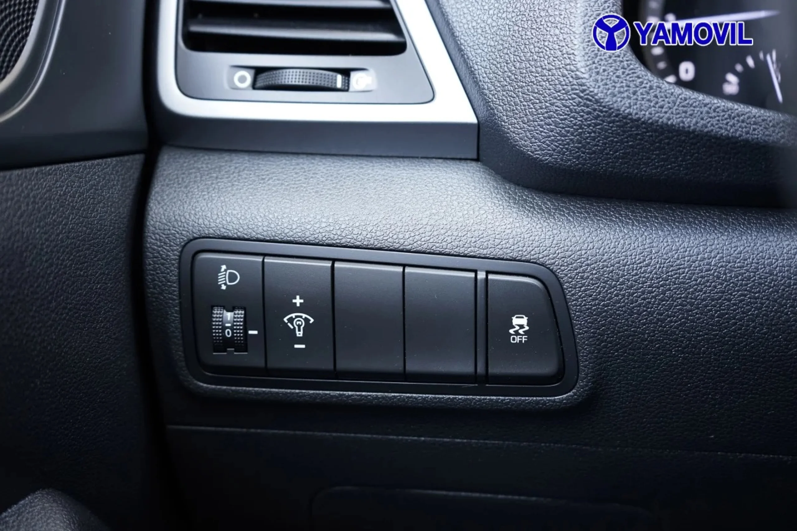 Hyundai Tucson 1.6 GDI BlueDrive Essence 4x2 96 kW (131 CV) - Foto 24