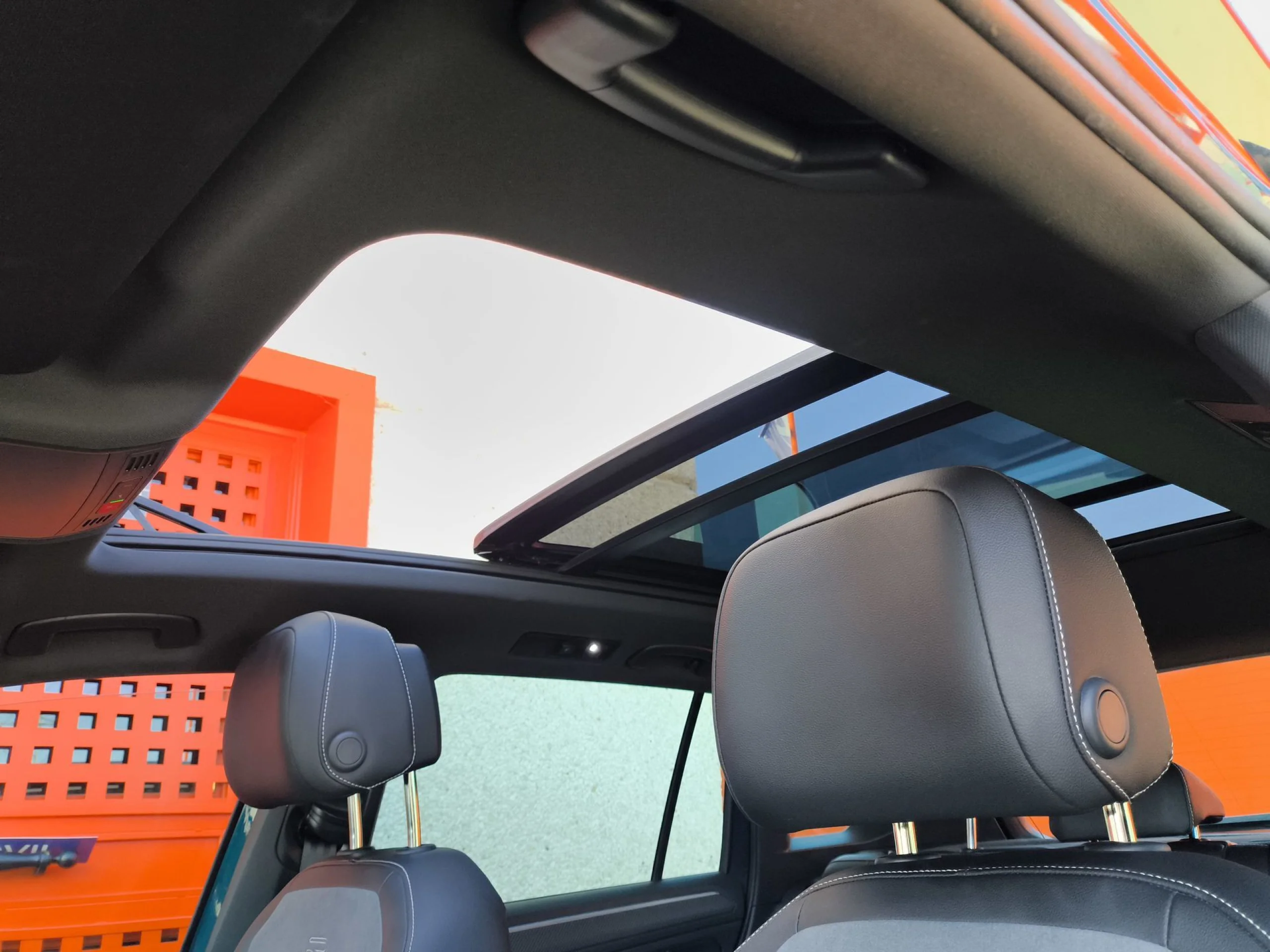 Volkswagen Tiguan R-Line 1.4 TSI eHybrid 180 kW (245 CV) DSG - Foto 27