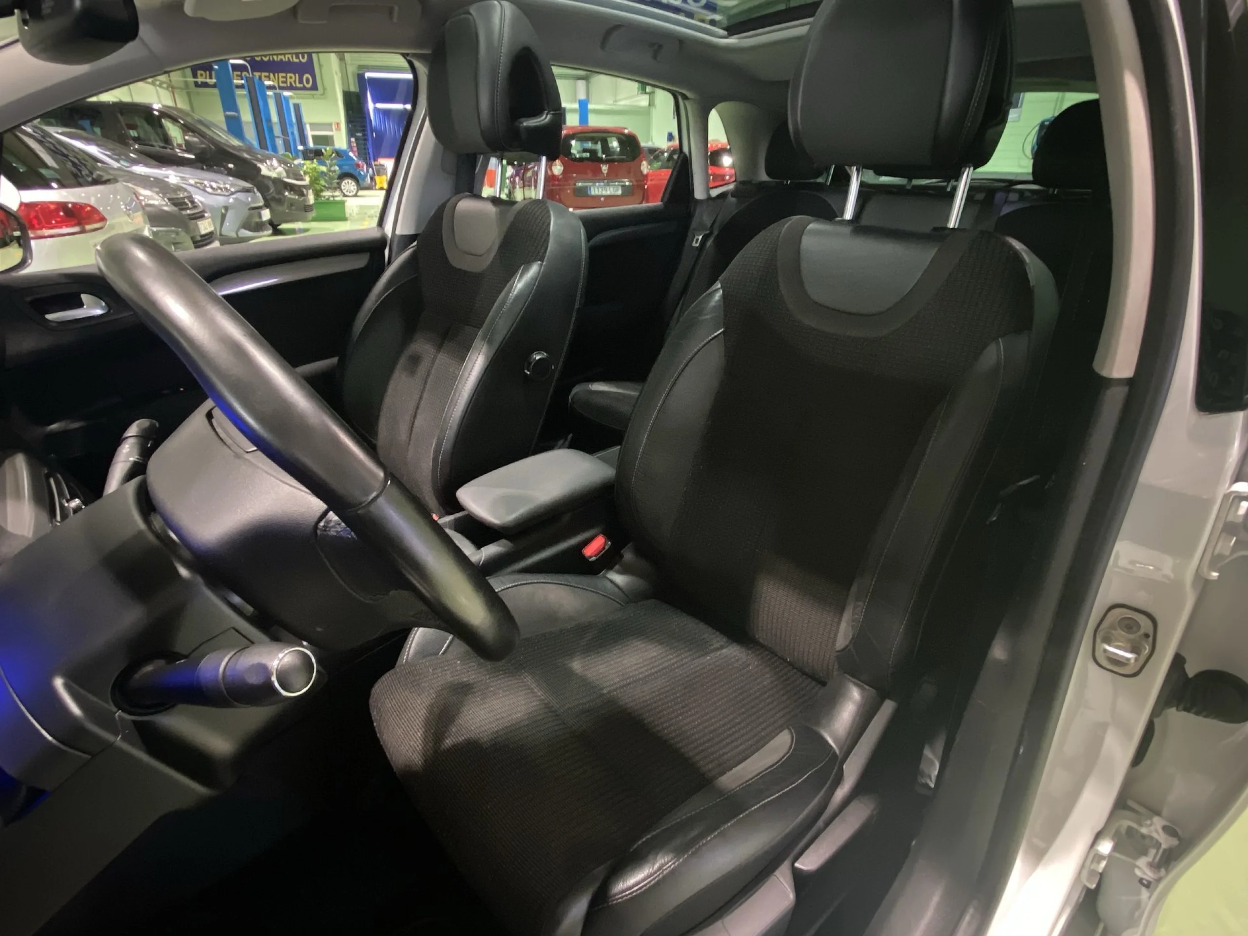 Citroen C4 PureTech 110  Feel Edition 81 kW (110 CV) - Foto 8