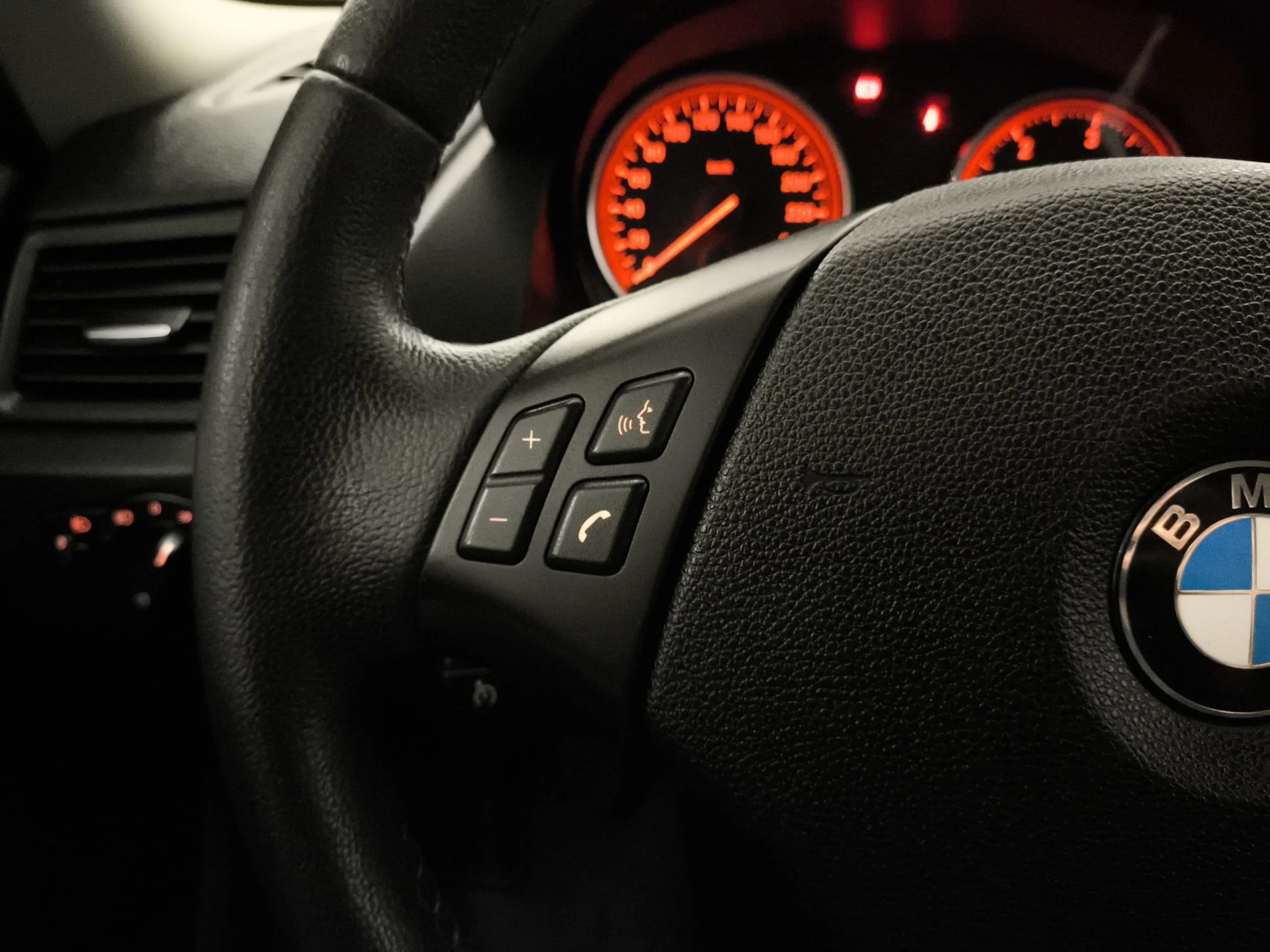 BMW X1 xDrive18d 105 kW (143 CV) - Foto 15