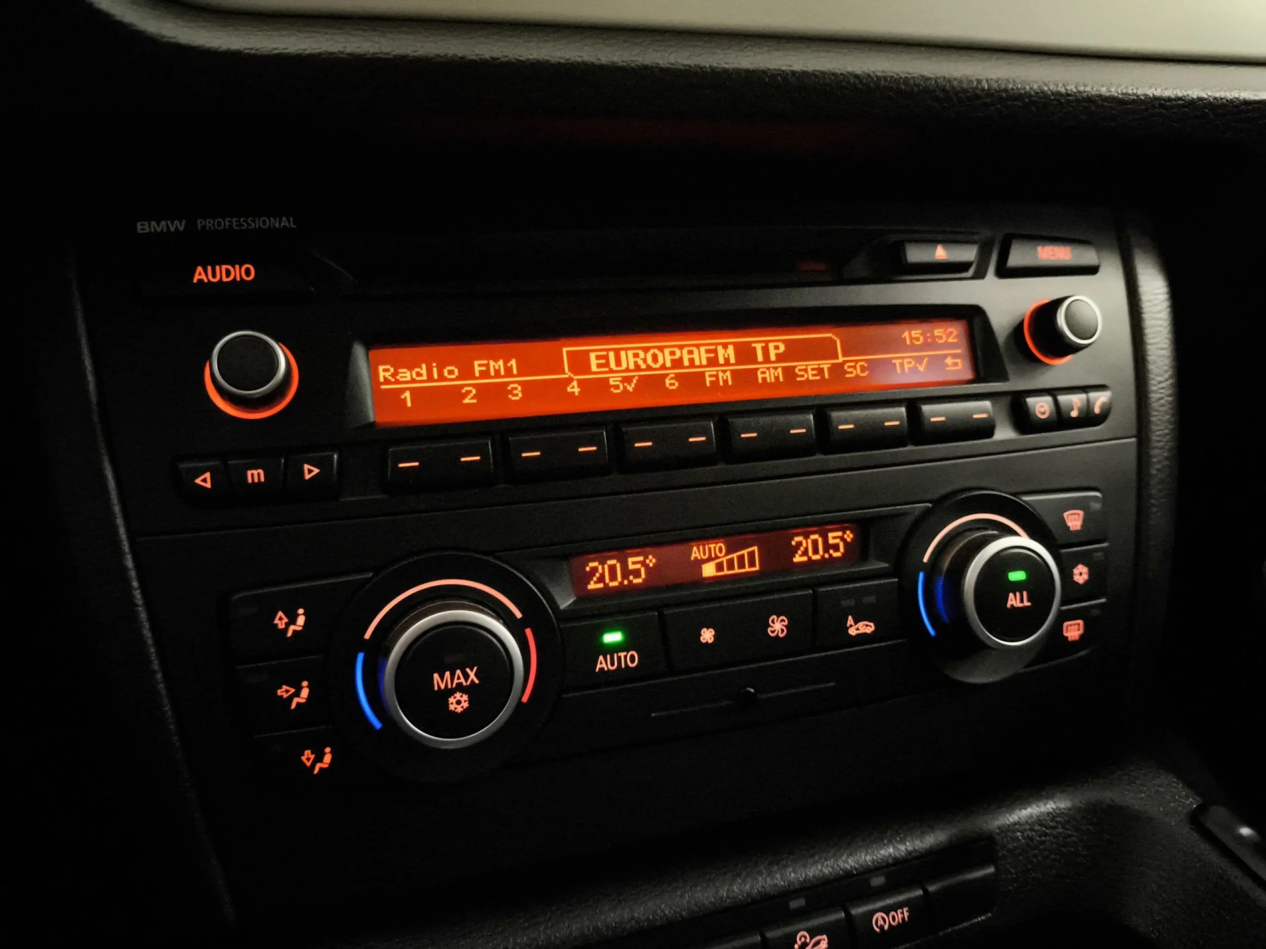 BMW X1 xDrive18d 105 kW (143 CV) - Foto 22