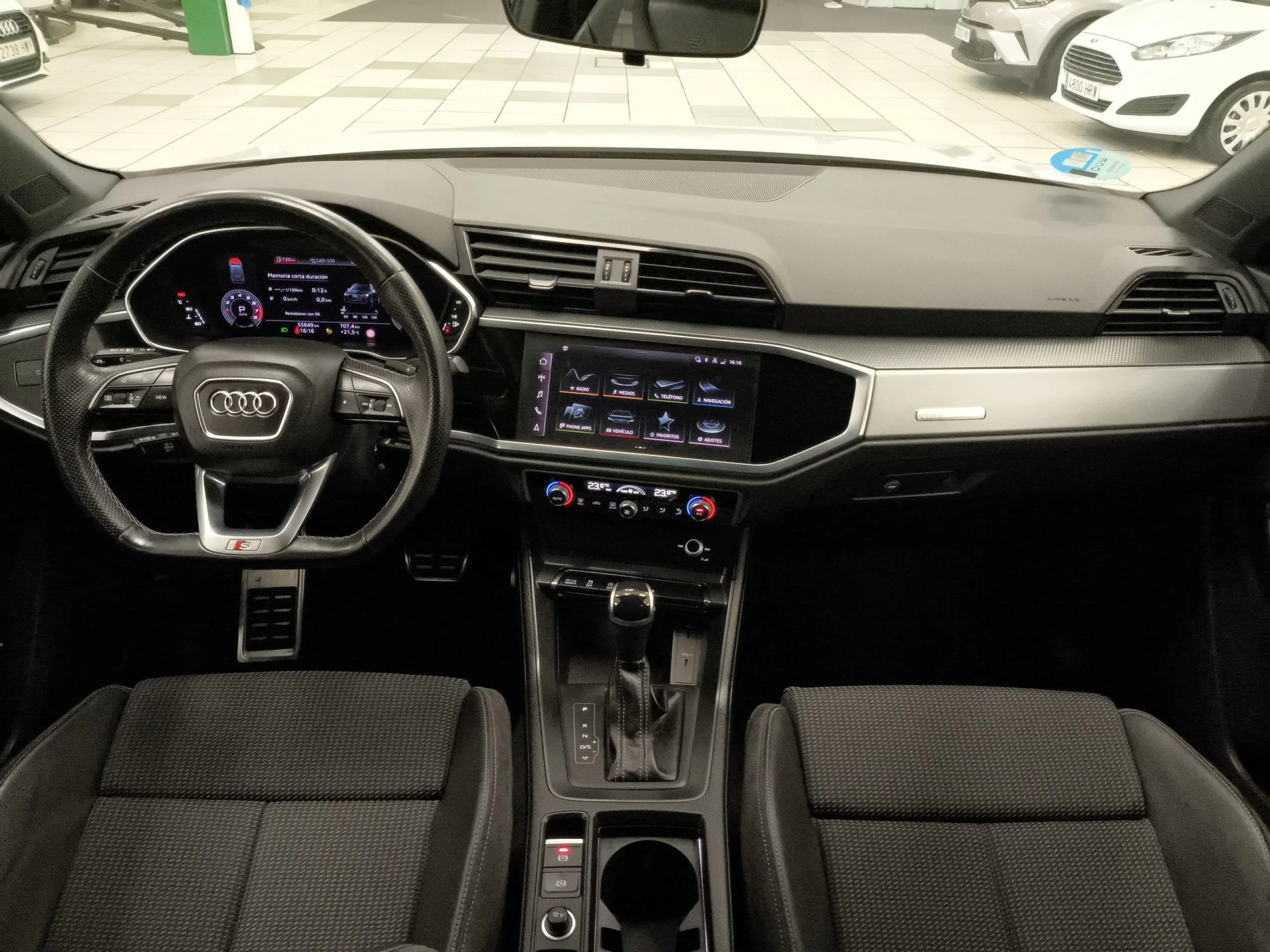 Audi Q3 Black line 35 TFSI 110 kW (150 CV) S tronic - Foto 11