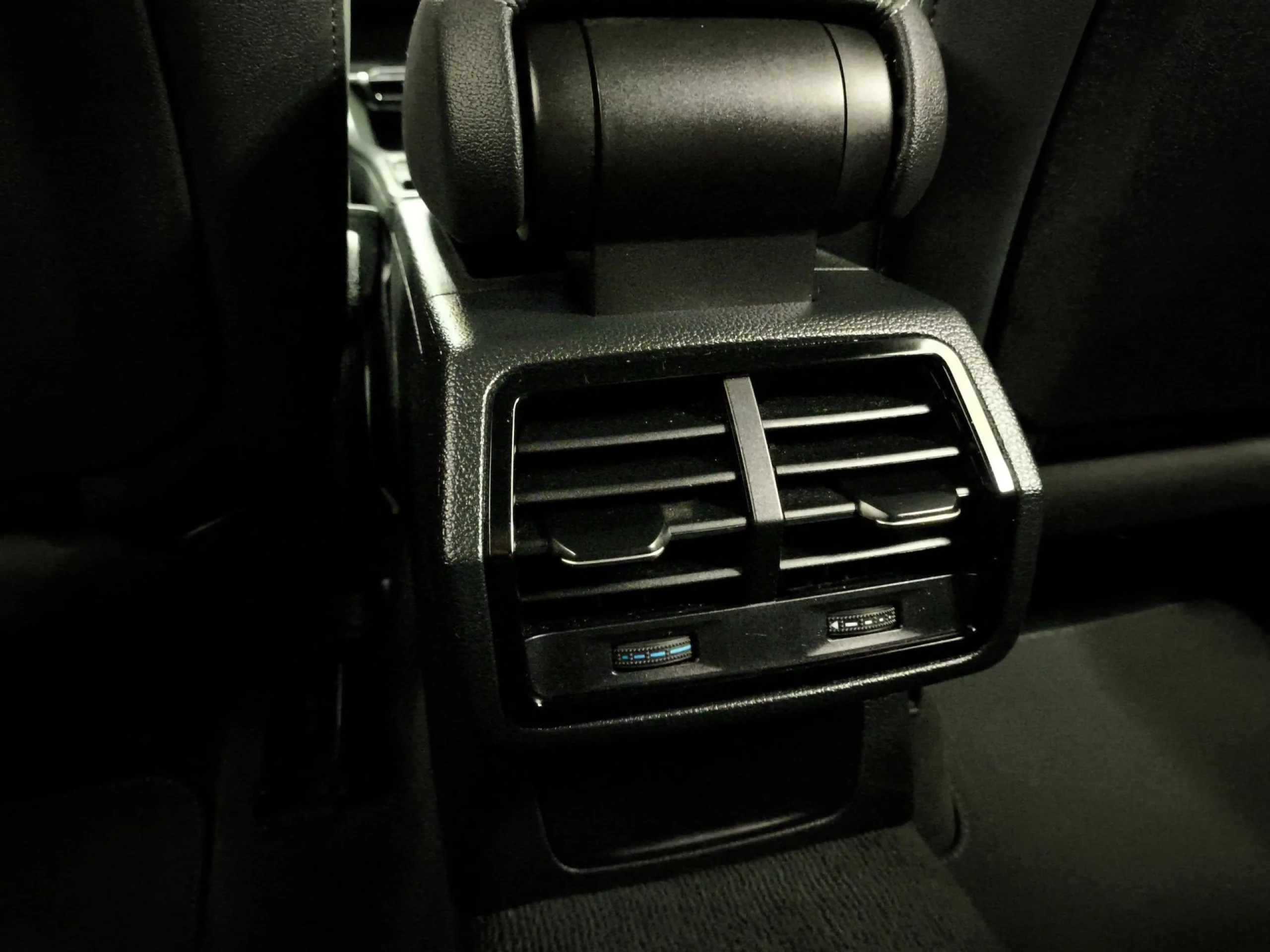 Audi Q3 Black line 35 TFSI 110 kW (150 CV) S tronic - Foto 23