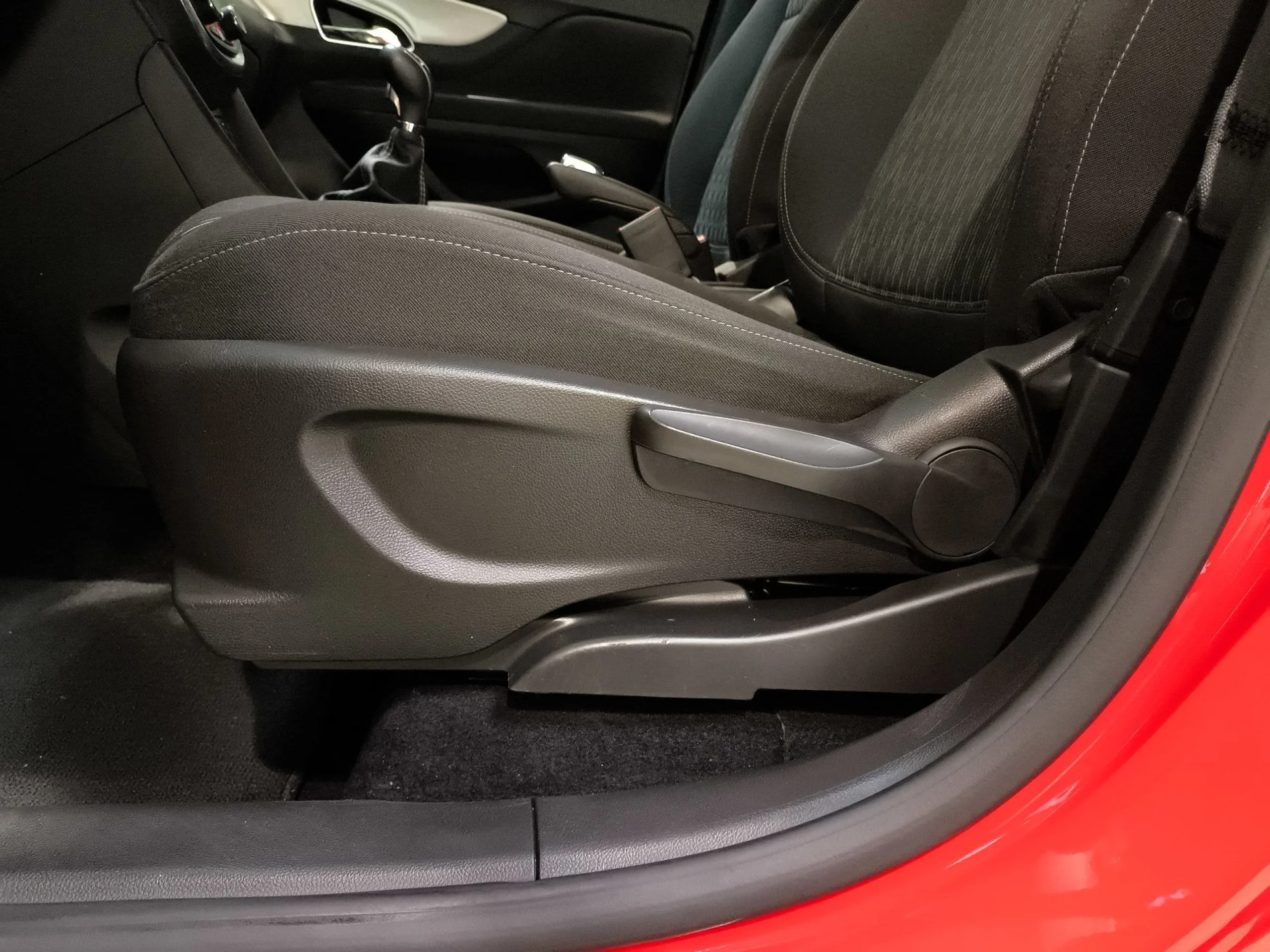 Opel Mokka 1.4 Turbo SANDS Selective 4x2 103 kW (140 CV) - Foto 9