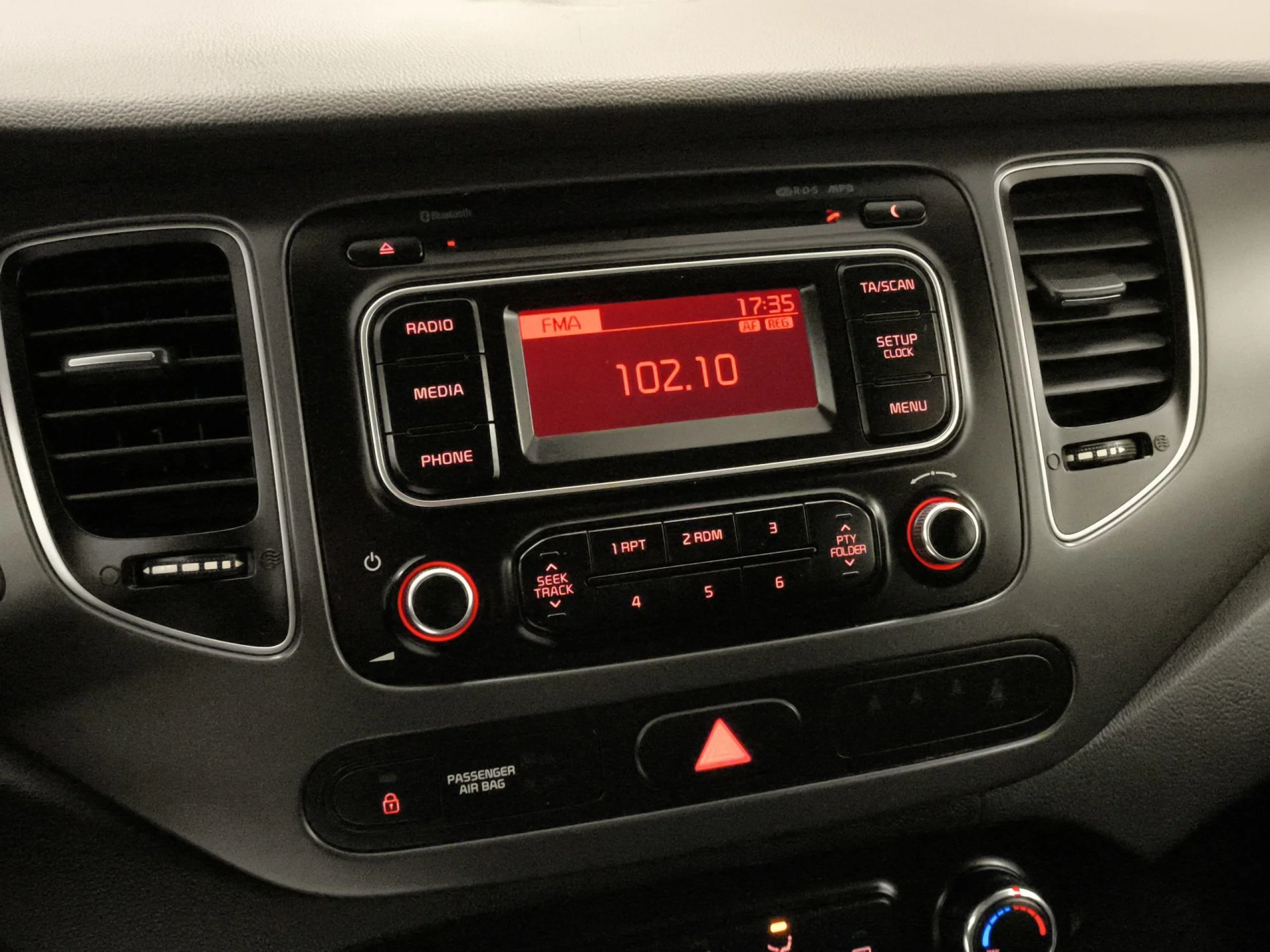 Kia Carens 1.7 CRDi VGT Concept Eco-Dynam 85 kW (115 CV) - Foto 13