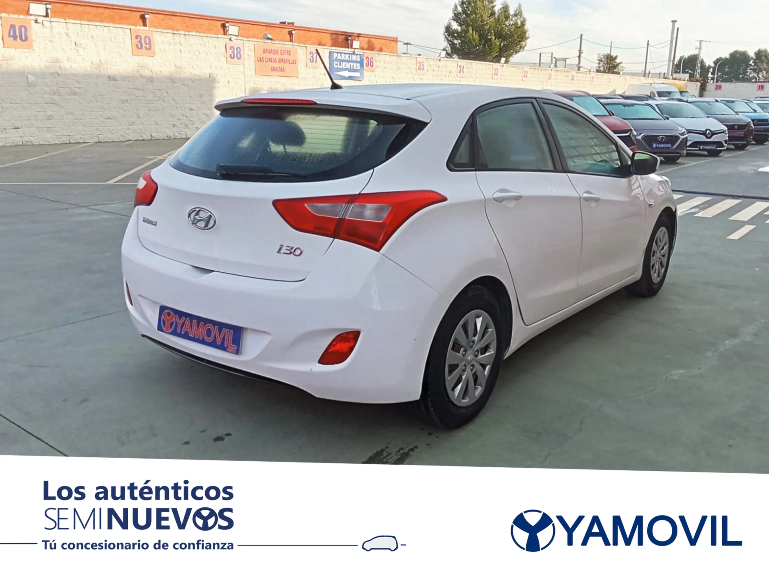 Hyundai I30 1.4 CRDI Klass 66 kW (90 CV) - Foto 2