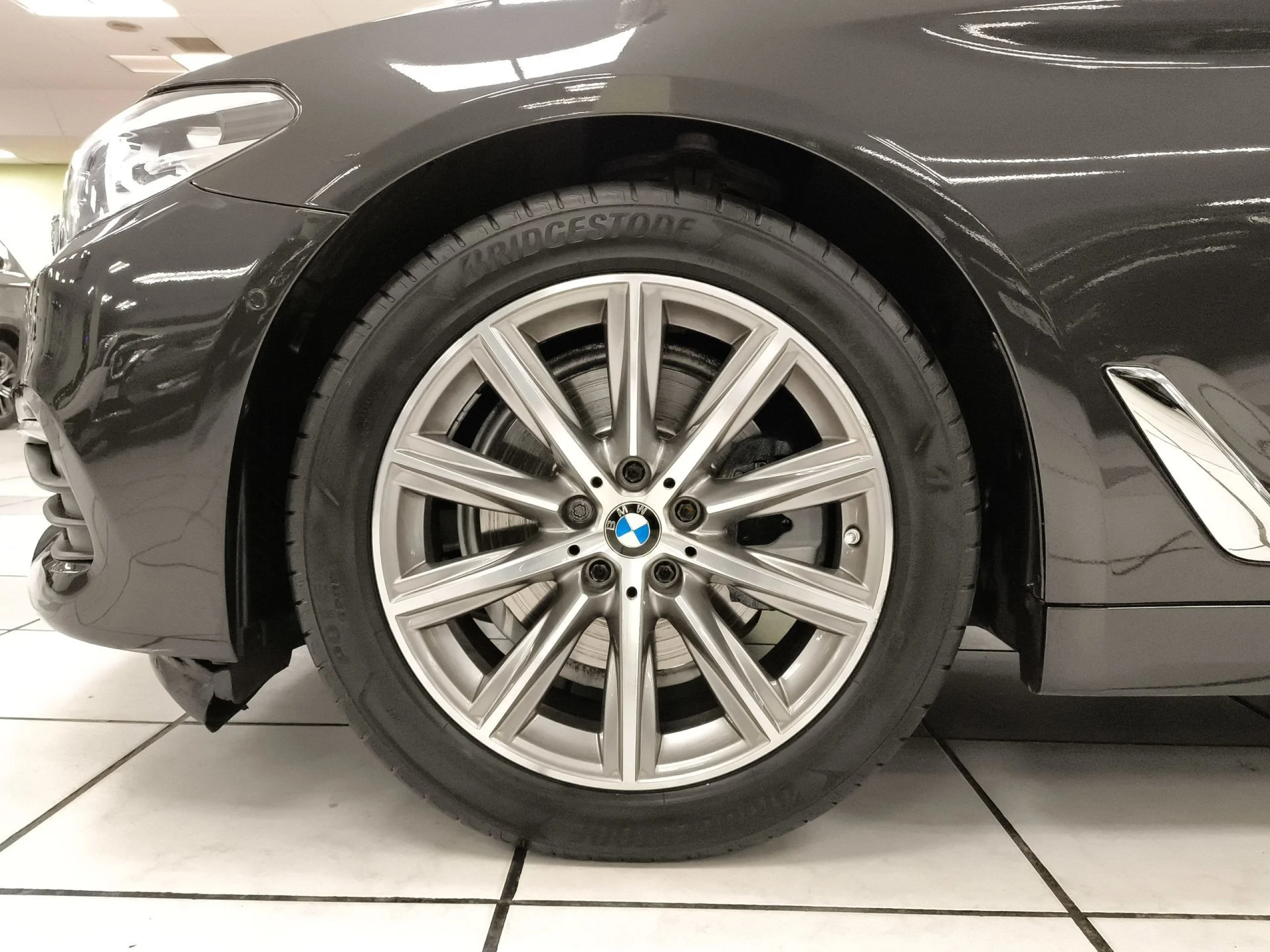 BMW Serie 5 520d Business 140 kW (190 CV) - Foto 7