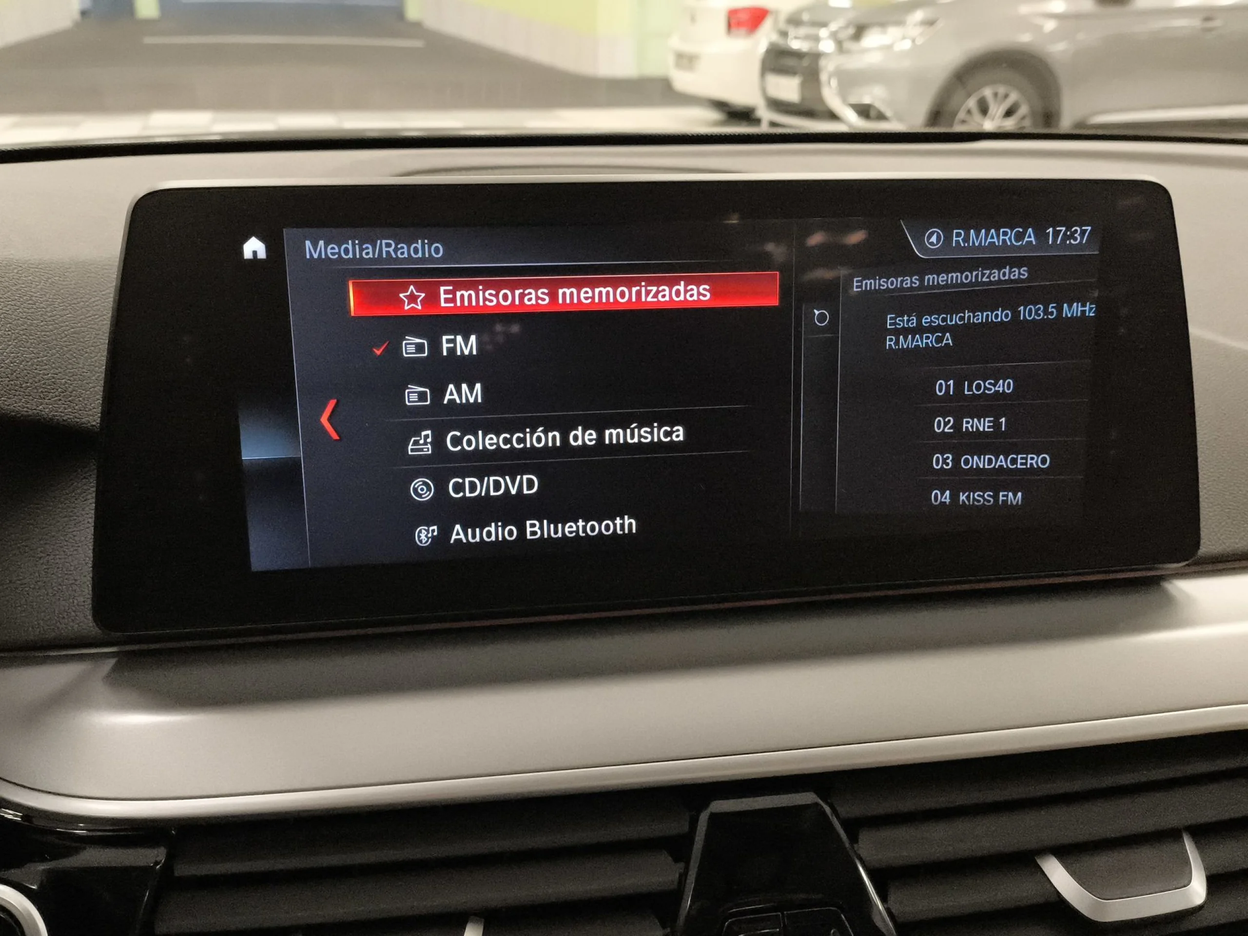 BMW Serie 5 520d Business 140 kW (190 CV) - Foto 13