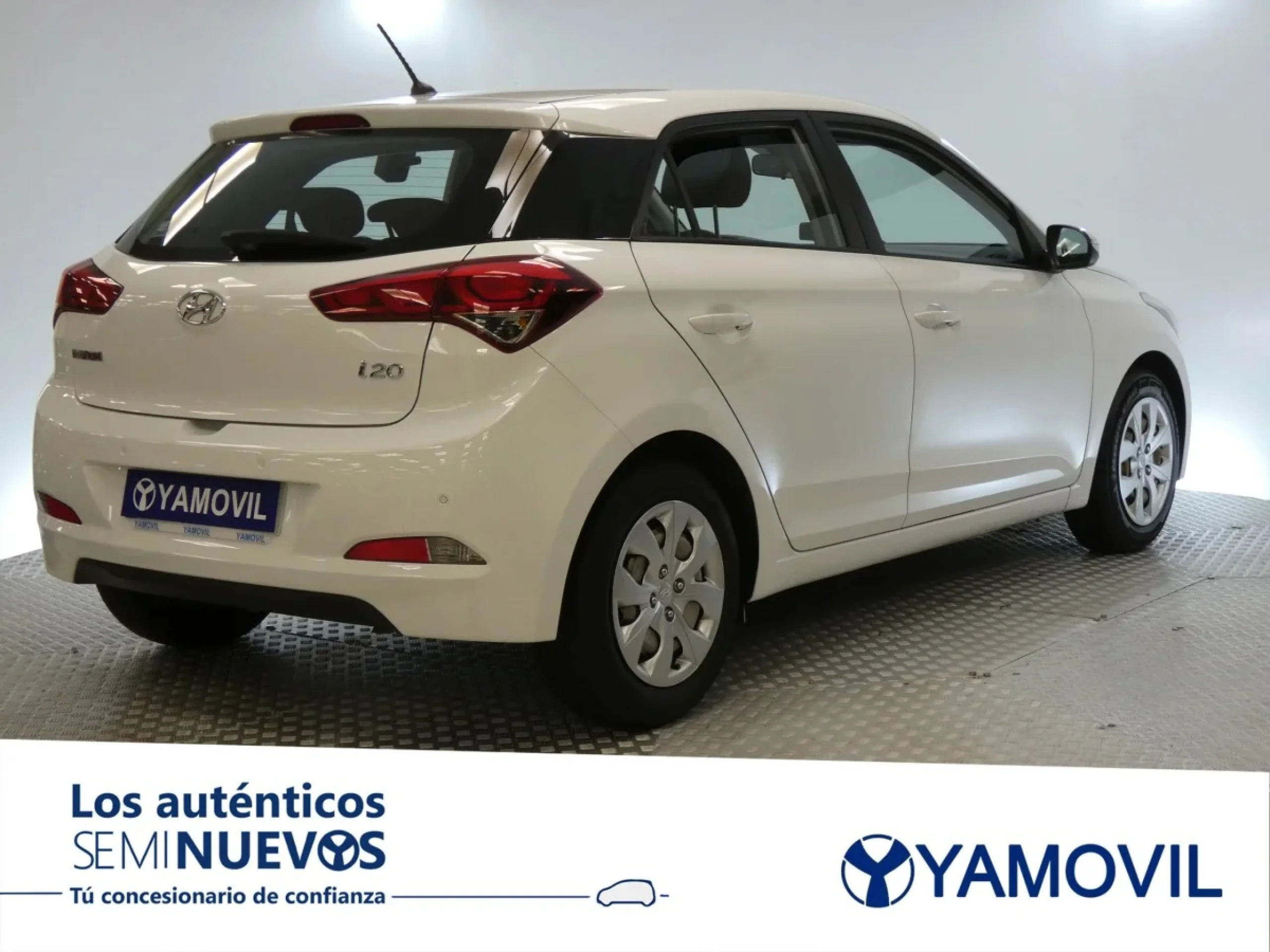 Hyundai I20 1.4 MPI Klass Auto 74 kW (100 CV) - Foto 6