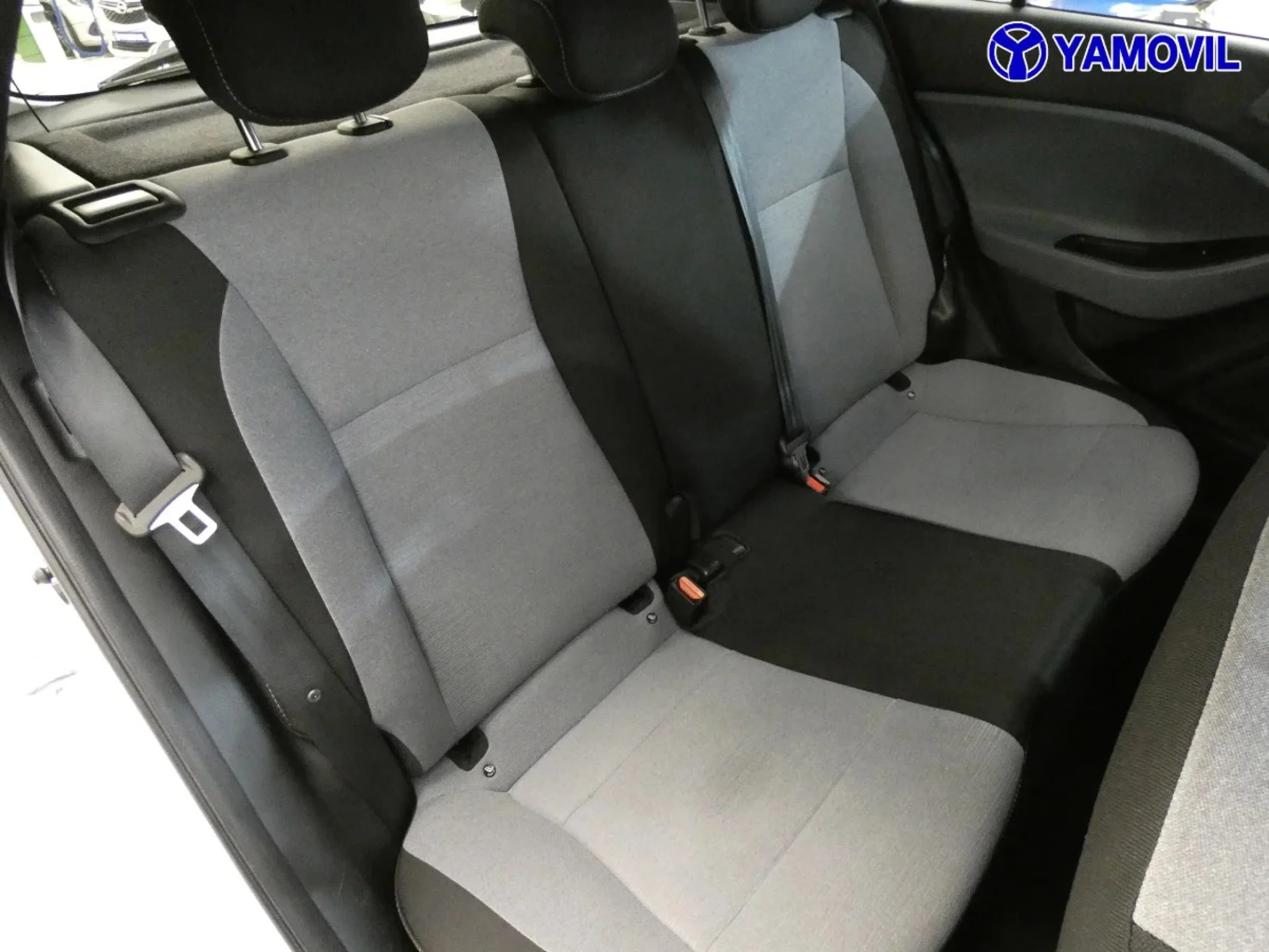 Hyundai I20 1.4 MPI Klass Auto 74 kW (100 CV) - Foto 18