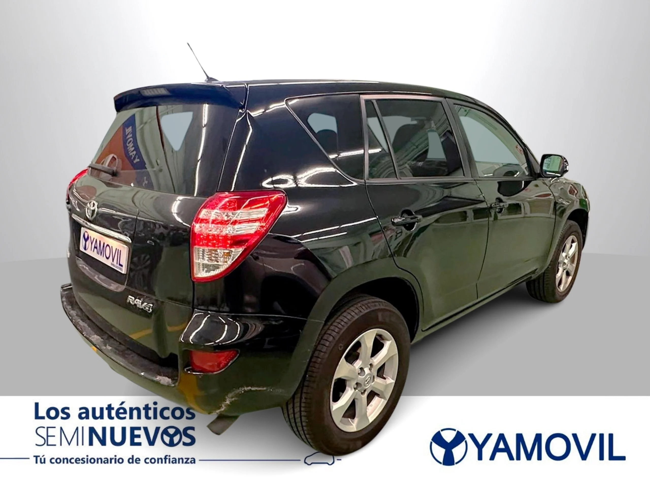 Toyota Rav4 2.2 D-4D Advance 4x2 110 kW (150 CV) - Foto 2