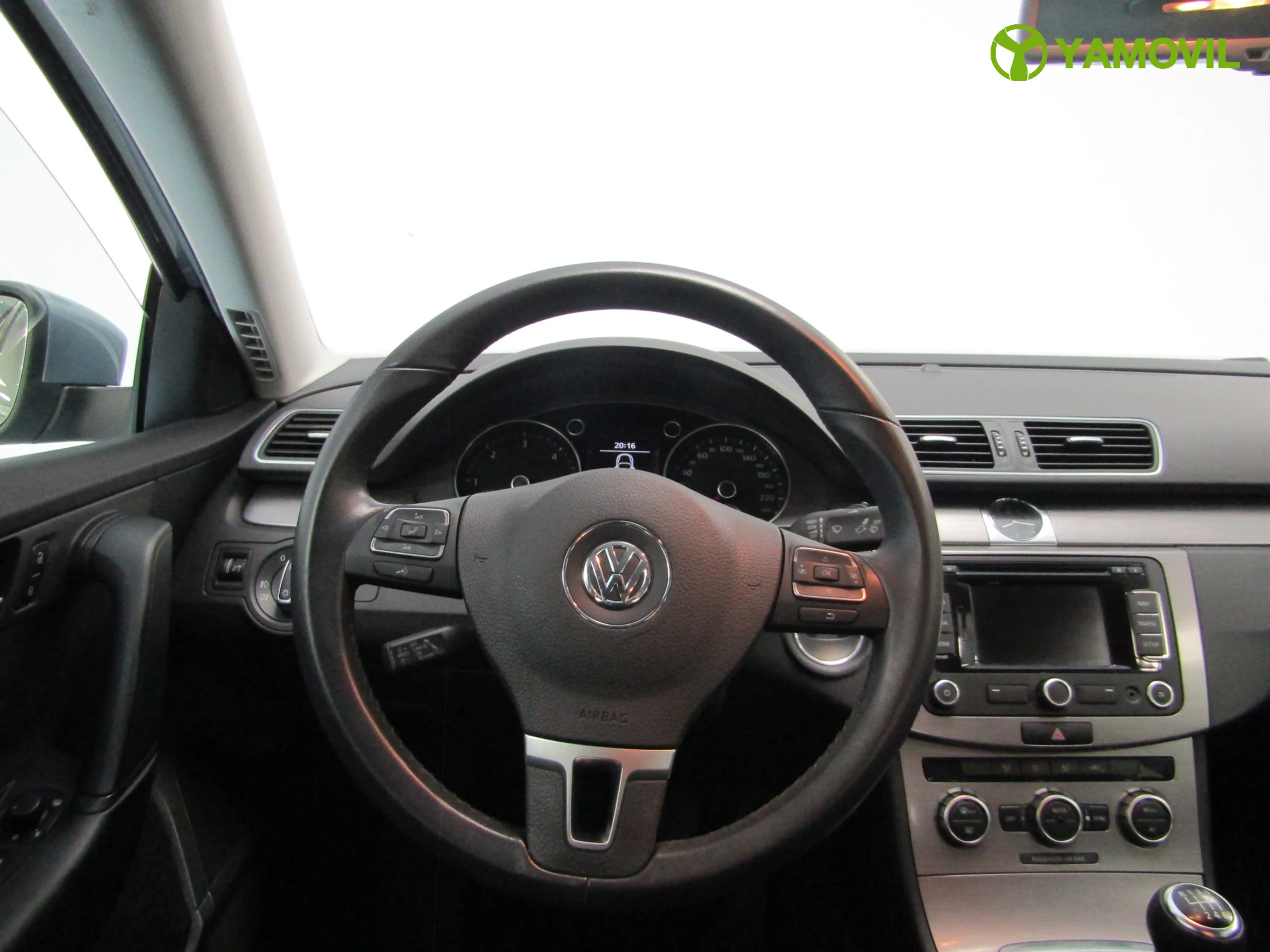 Volkswagen Passat 2.0 TDI 140CV ADVANCE - Foto 20