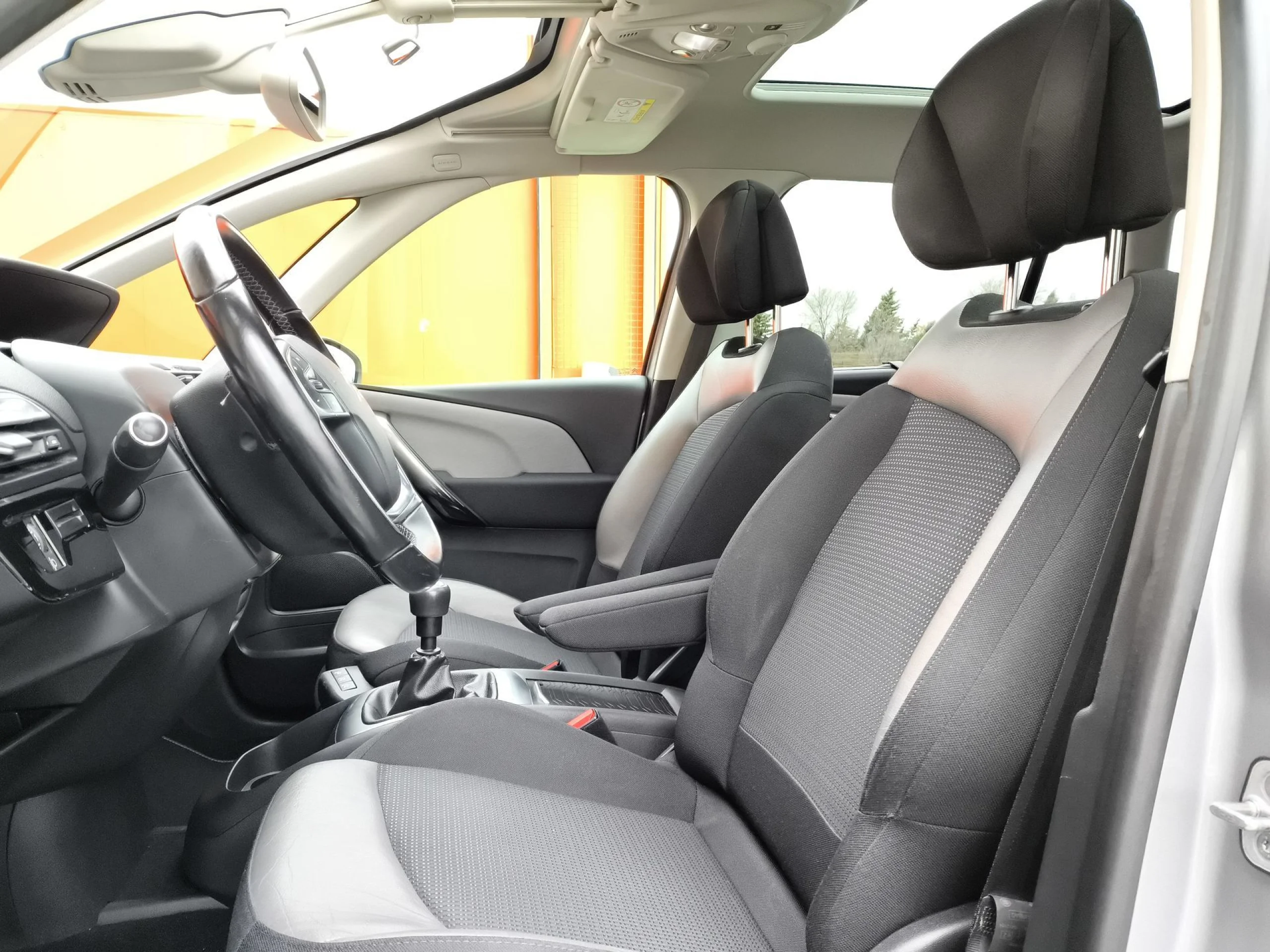 Citroen Grand C4 Spacetourer PureTech 130 6v SANDS Shine 96 kW (130 CV) - Foto 8