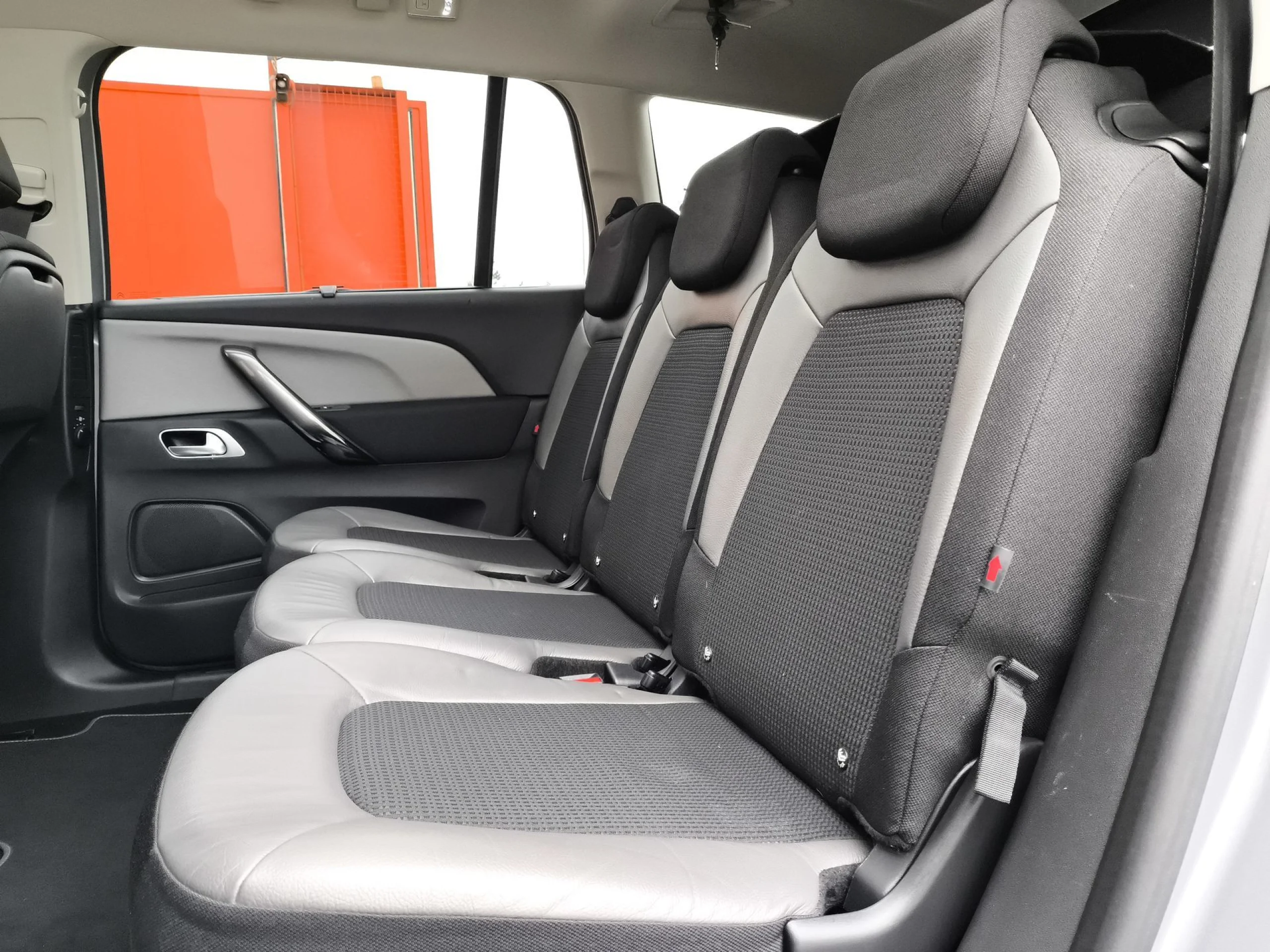 Citroen Grand C4 Spacetourer PureTech 130 6v SANDS Shine 96 kW (130 CV) - Foto 20