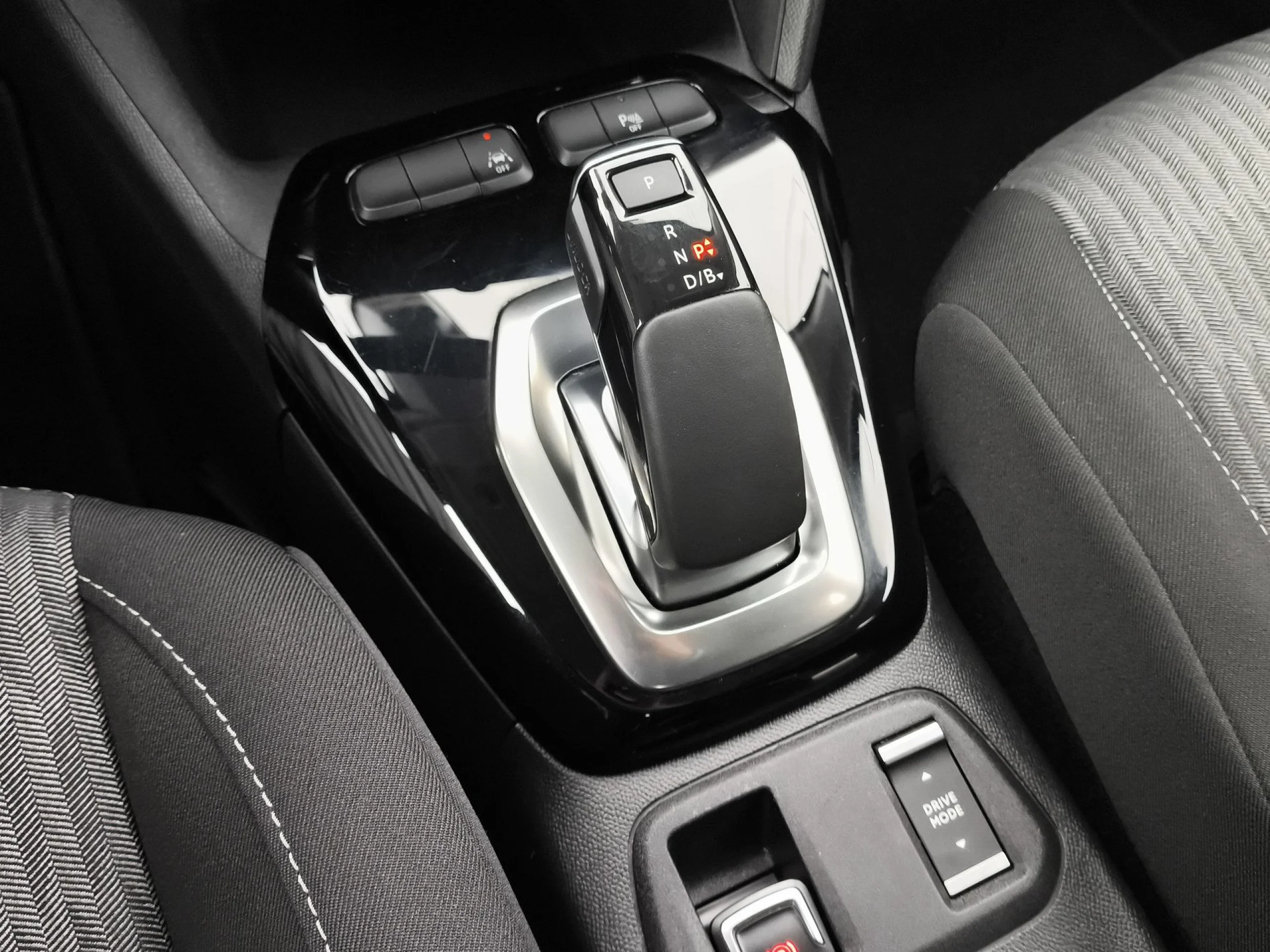 Opel Corsa-e Edition-e 100 kW (136 CV) - Foto 16