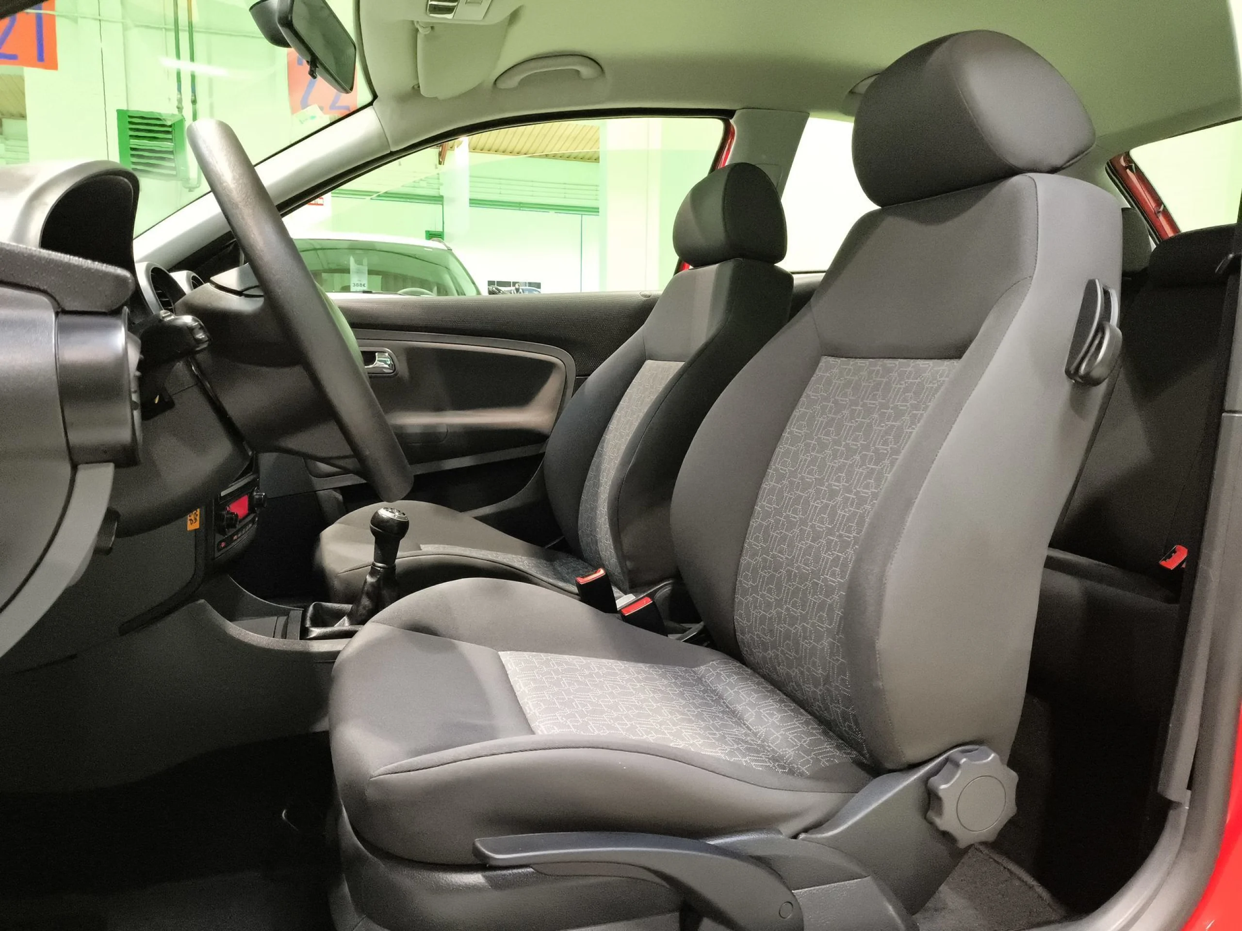 Seat Ibiza 1.4 TDI Reference 51 kW (70 CV) - Foto 8