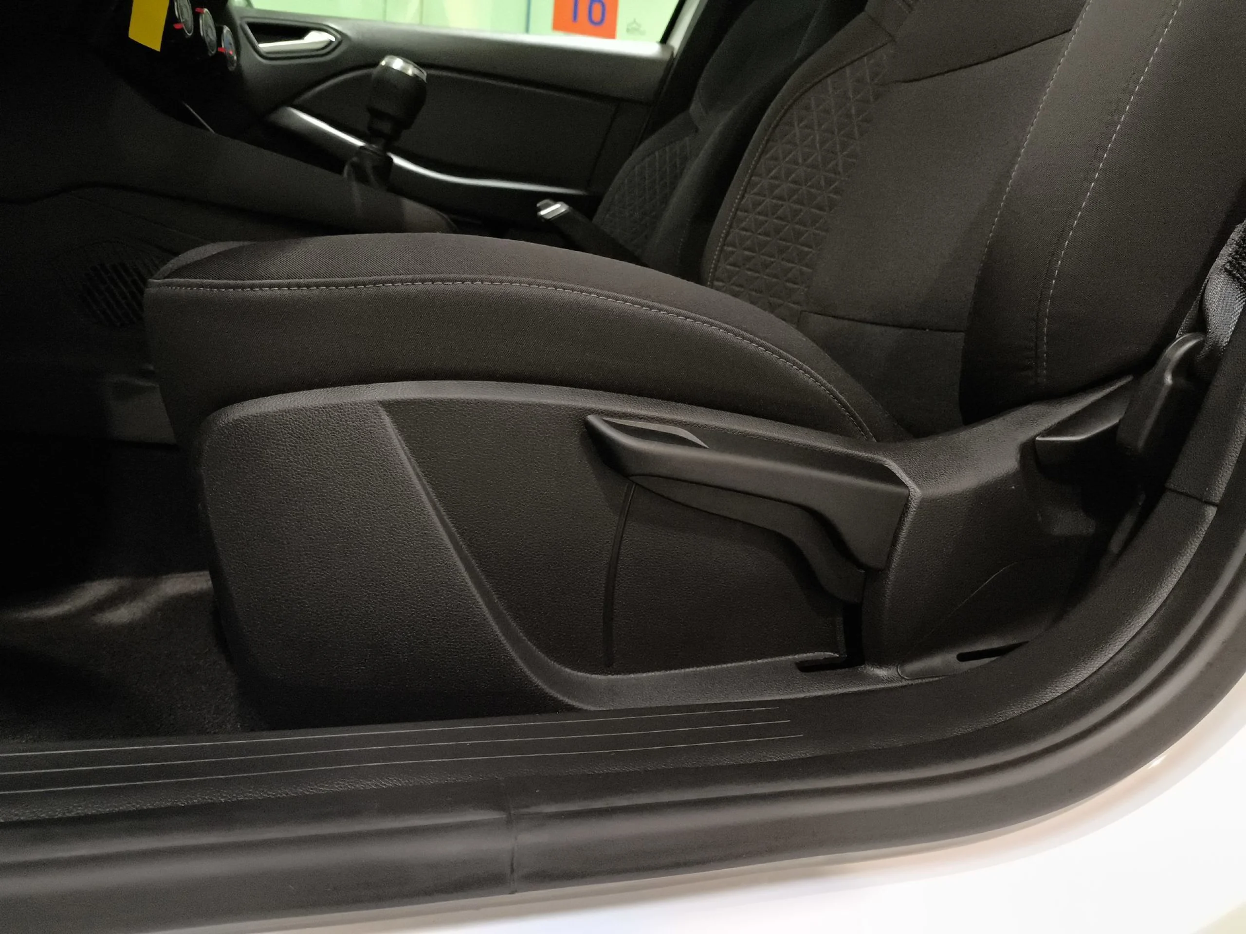 Renault Clio Equilibre TCe 74 kW (100 CV) GLP - Foto 9