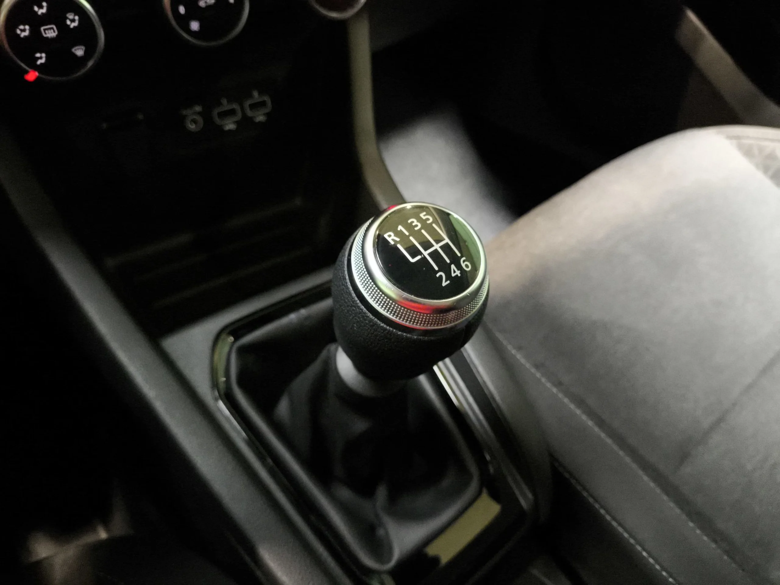 Renault Clio Equilibre TCe 74 kW (100 CV) GLP - Foto 22