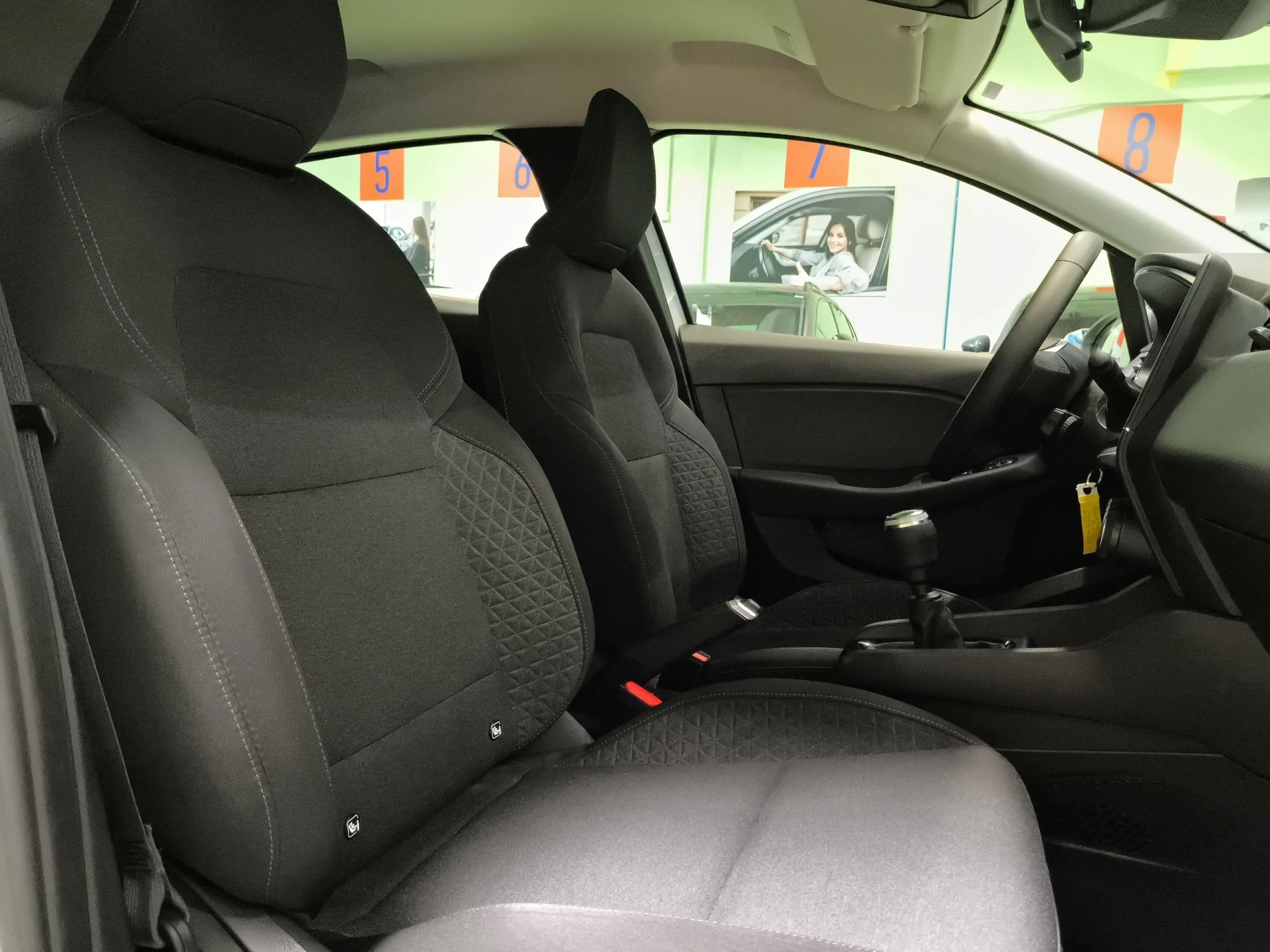 Renault Clio Equilibre TCe 74 kW (100 CV) GLP - Foto 27