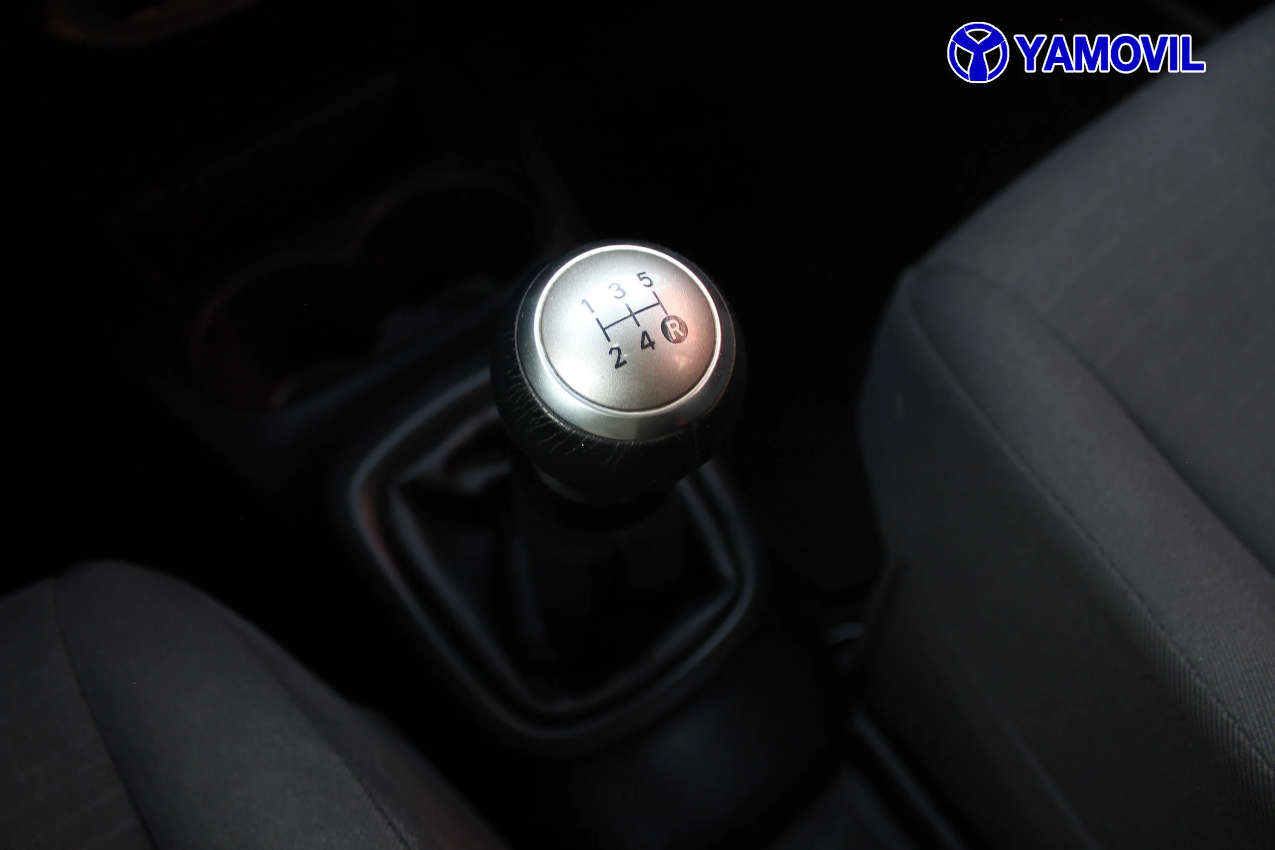Toyota Yaris 1.0 70 City 51 kW (69 CV) - Foto 28