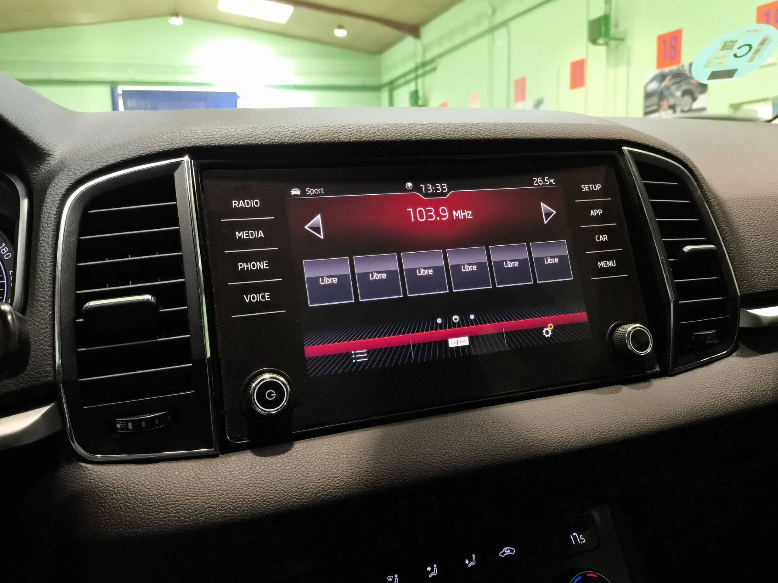 Skoda Karoq 1.6 TDI Ambition 85 kW (115 CV) - Foto 20