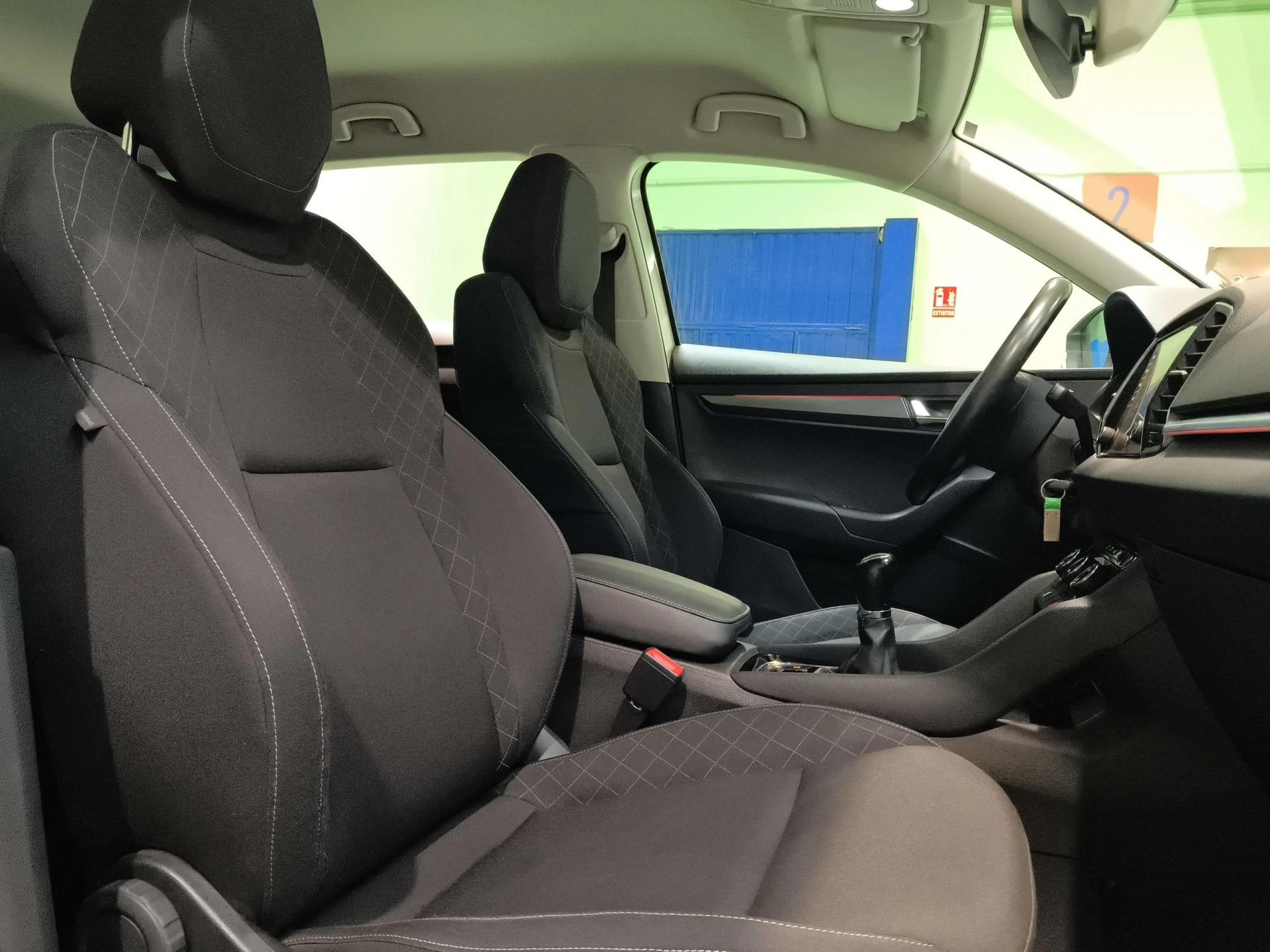 Skoda Karoq 1.6 TDI Ambition 85 kW (115 CV) - Foto 30