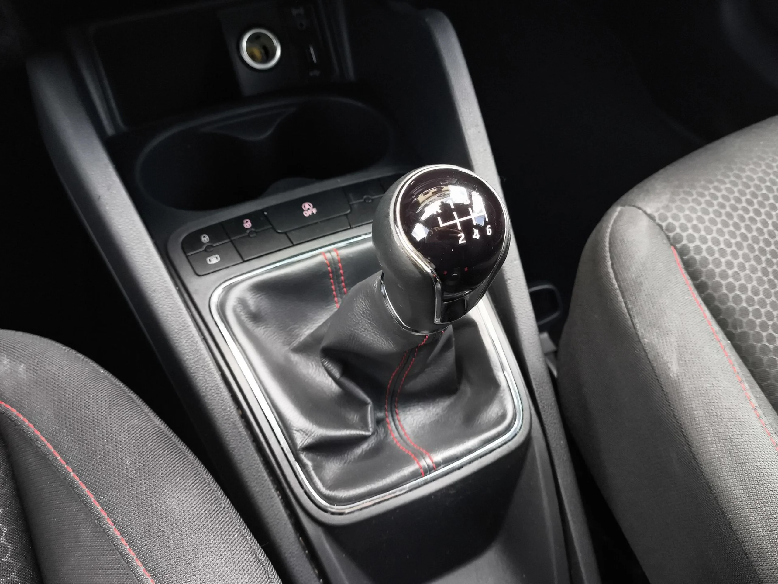Seat Ibiza 1.0 TSI SANDS FR 81 kW (110 CV) - Foto 16