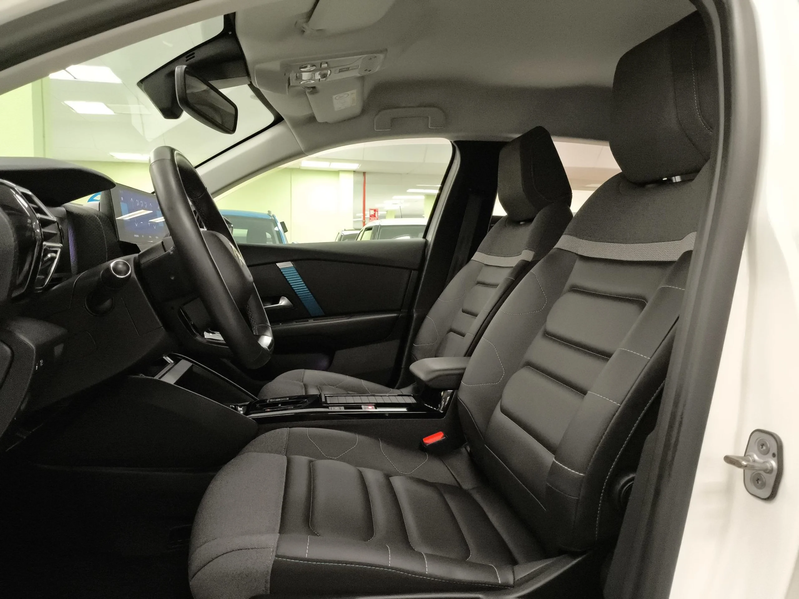 Citroen ë-C4 eléctrico Shine 100 kW (136 CV) - Foto 8