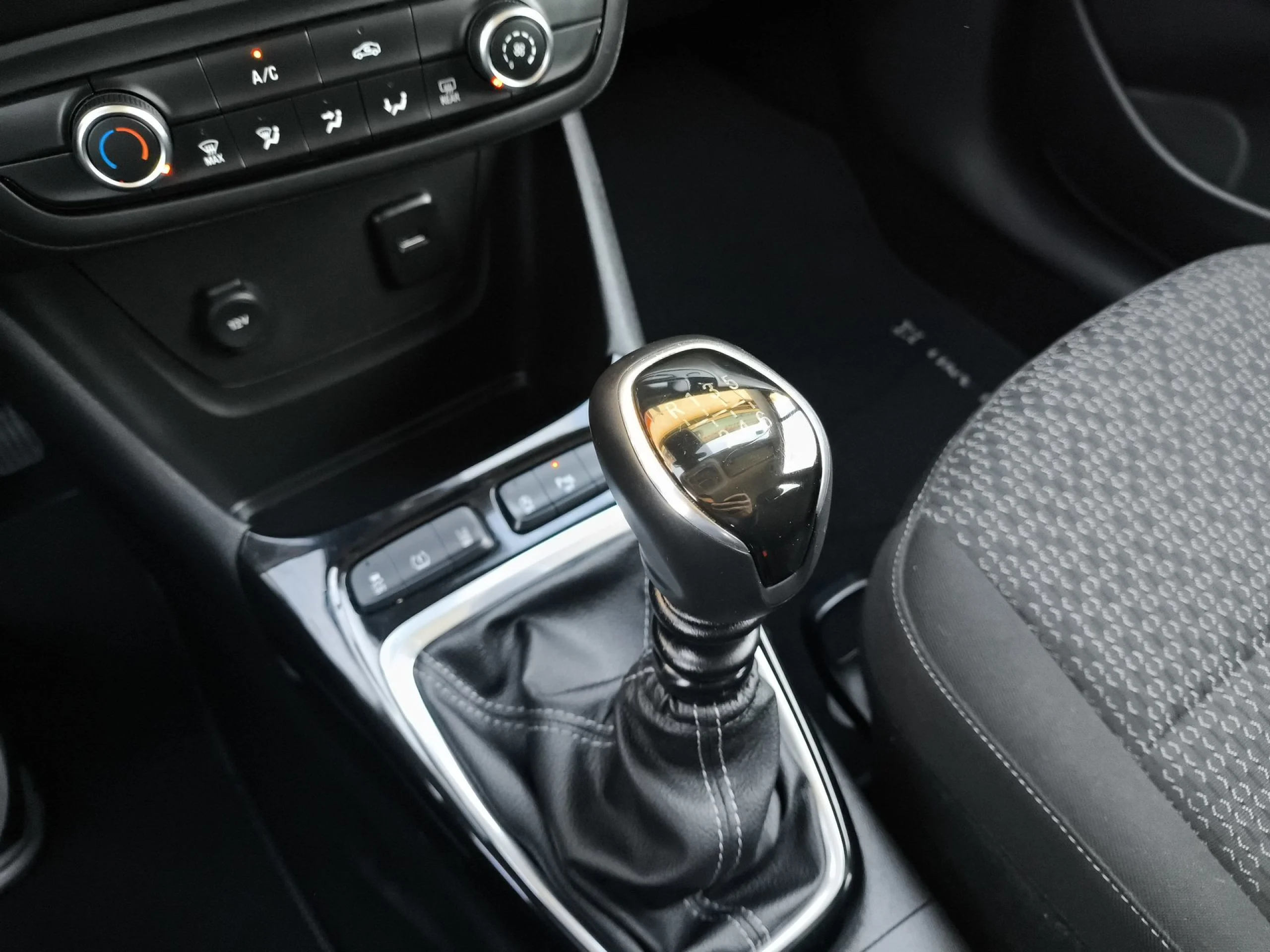 Opel Crossland X 1.2 Turbo Selective 96 kW (130 CV) - Foto 20