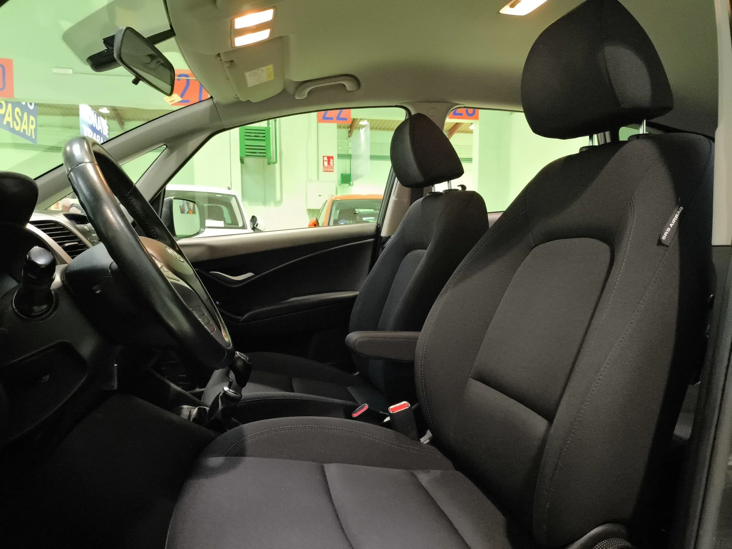 Hyundai Ix20 1.6 MPI BlueDrive Tecno 93 kW (126 CV) - Foto 8