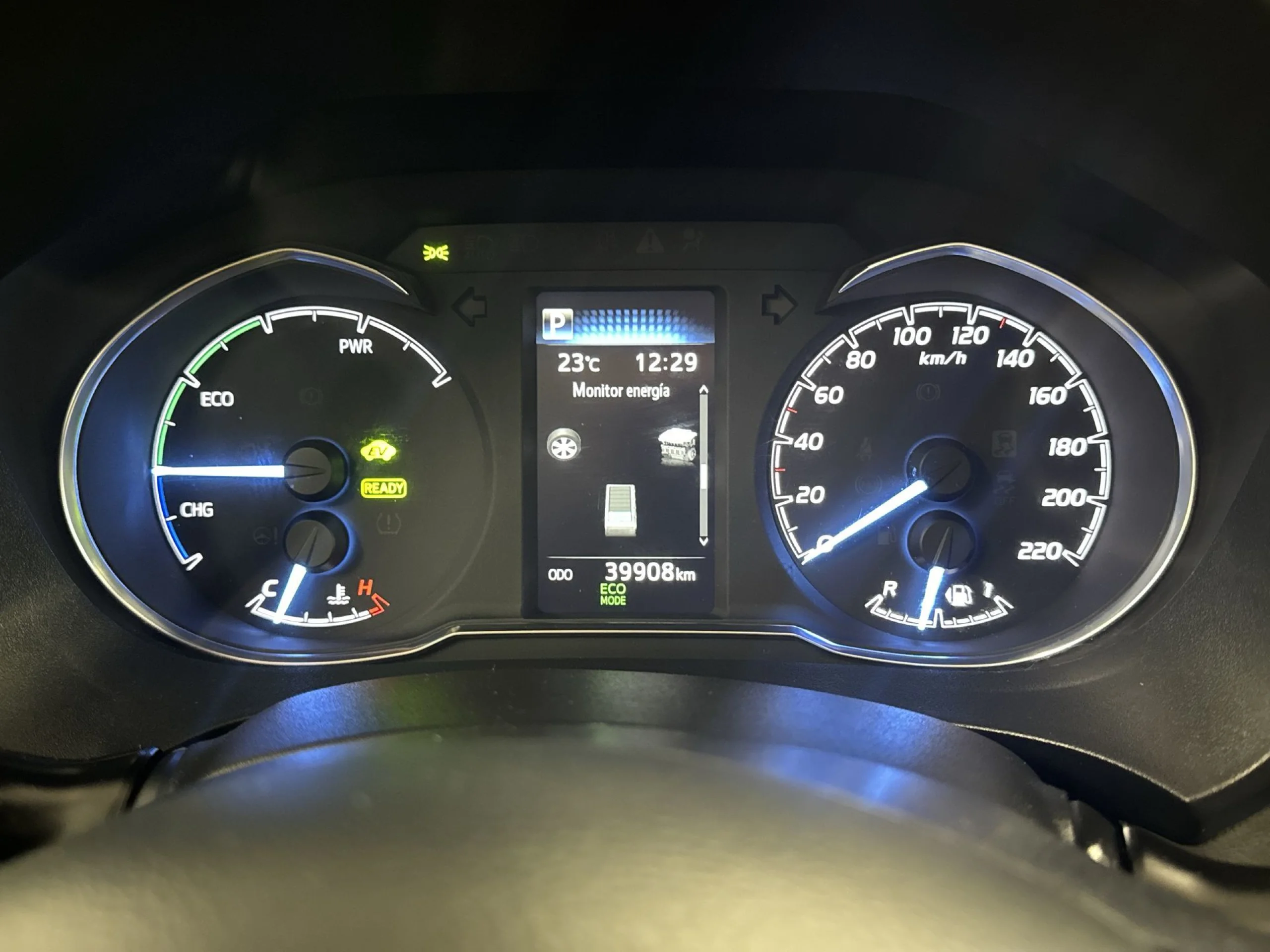 Toyota Yaris 100H Feel 74 kW (100 CV) - Foto 12