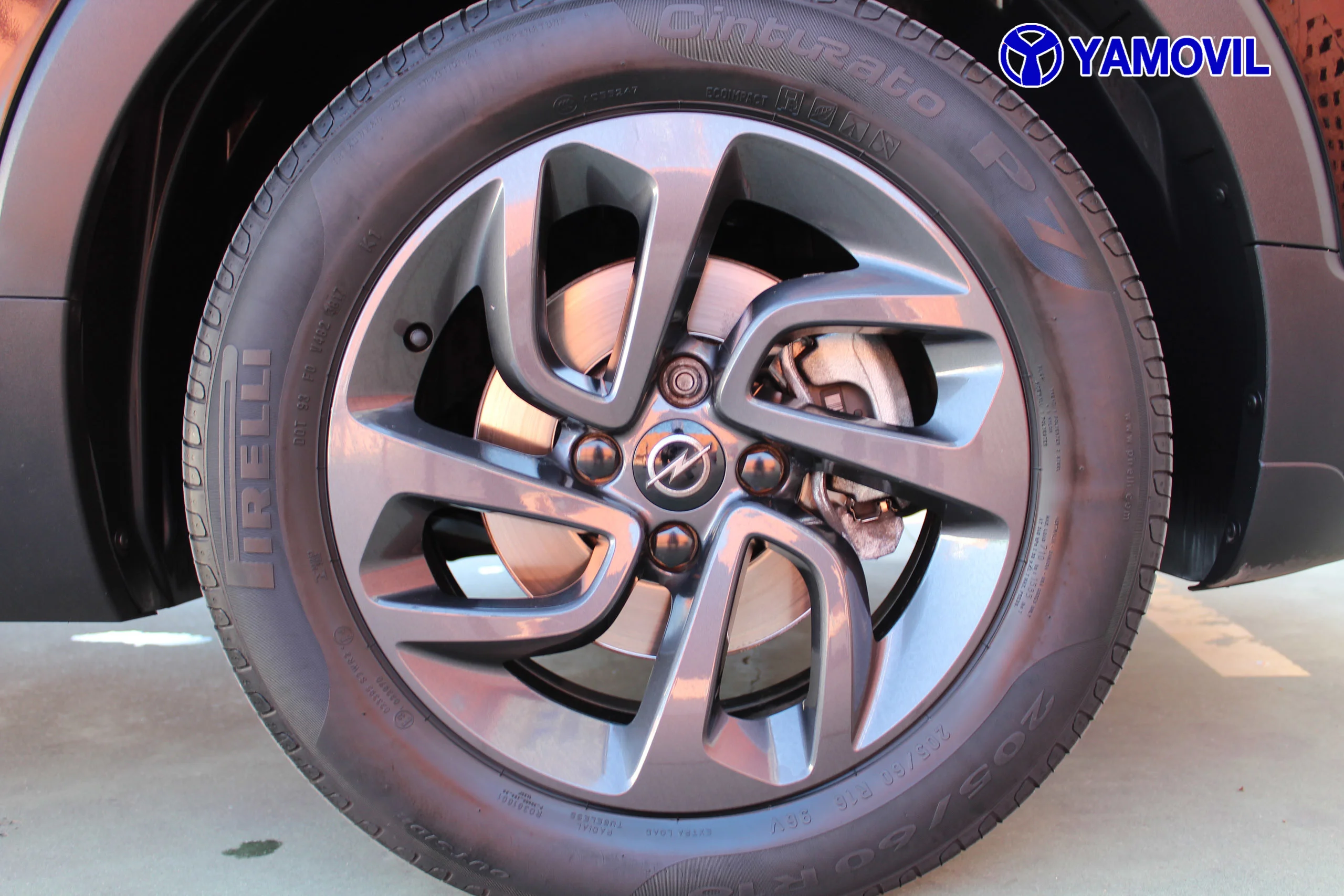 Opel Crossland X 1.2 Turbo SANDS Design Line 120 Aniversario Auto 81 kW (110 CV) - Foto 9
