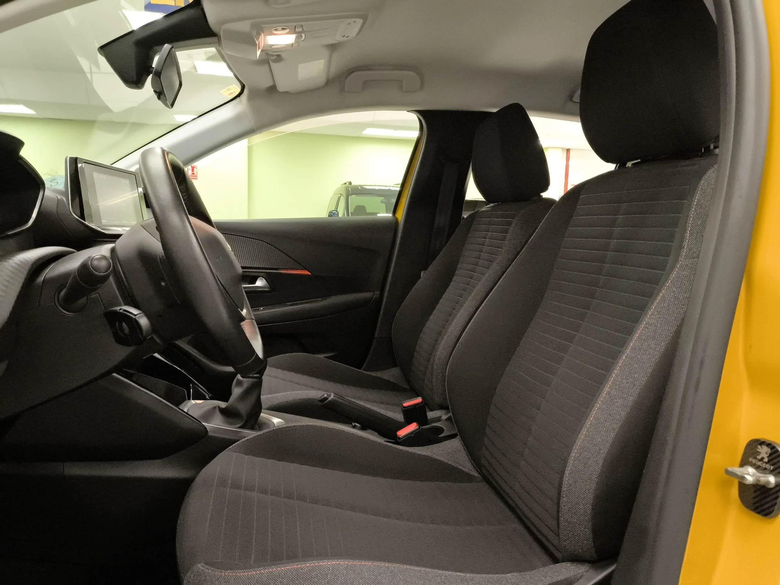 Peugeot 208 PureTech 75 SANDS Active 55 kW (75 CV) - Foto 8