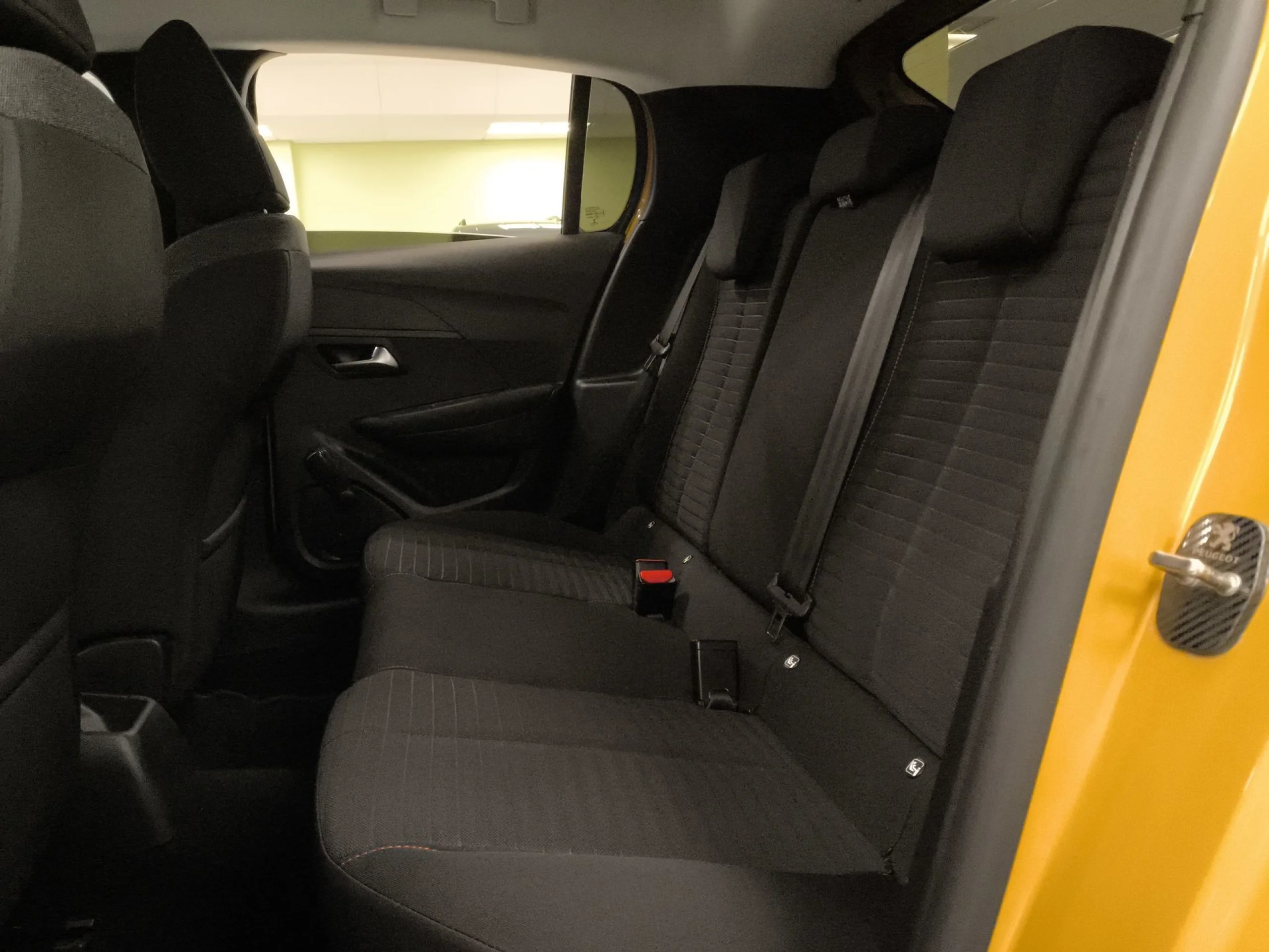 Peugeot 208 PureTech 75 SANDS Active 55 kW (75 CV) - Foto 18