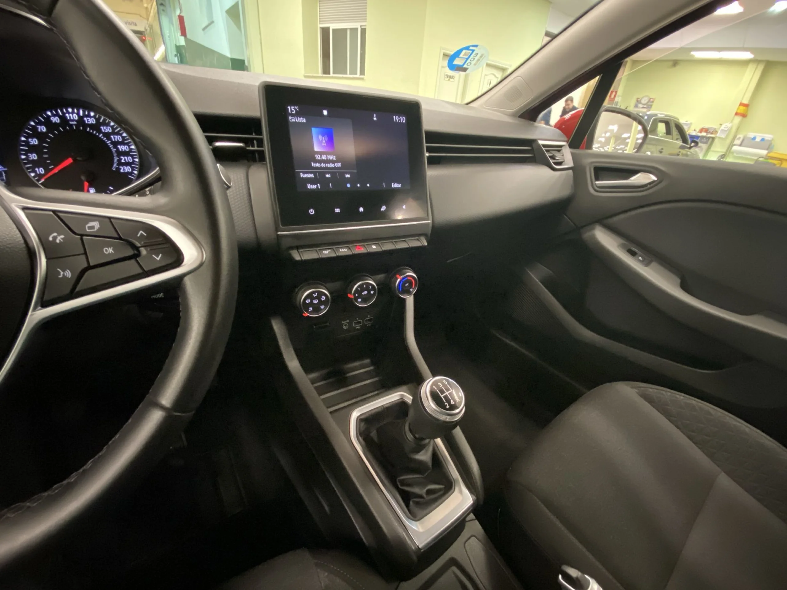 Renault Clio Intens TCe 74 kW (100 CV) GLP - Foto 17