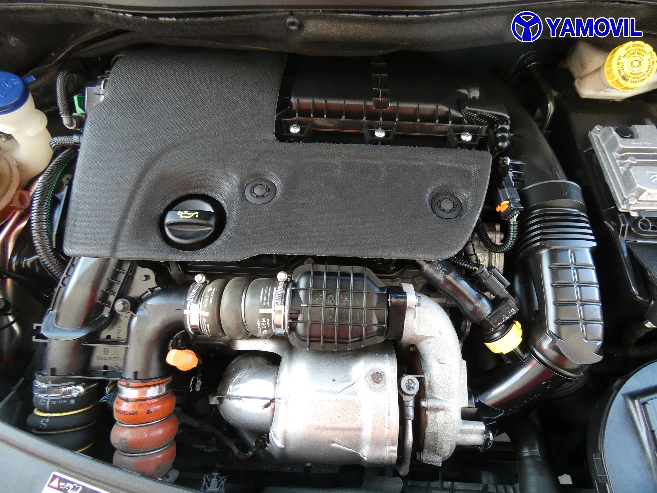 Peugeot 208 1.6 HDI GT LINE 3P - Foto 8