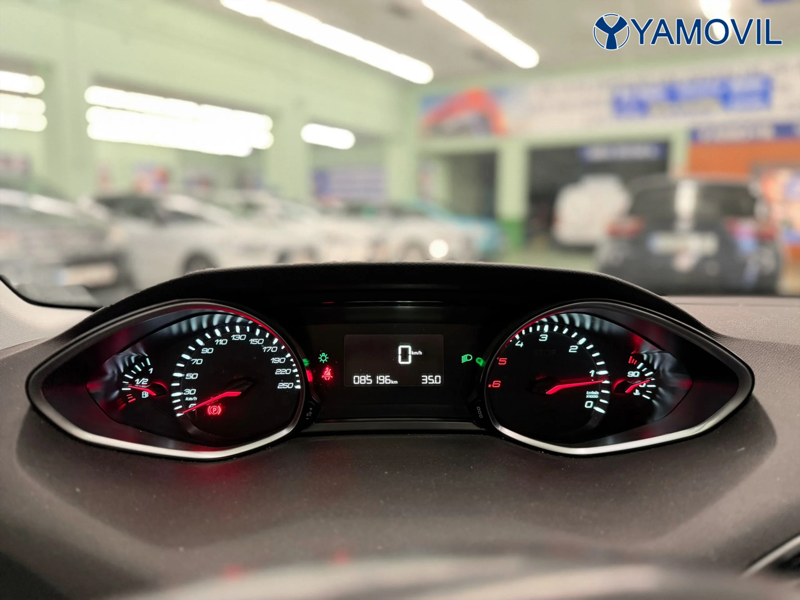 Peugeot 308 SW BlueHDI 100 Style 75 kW (100 CV) - Foto 6