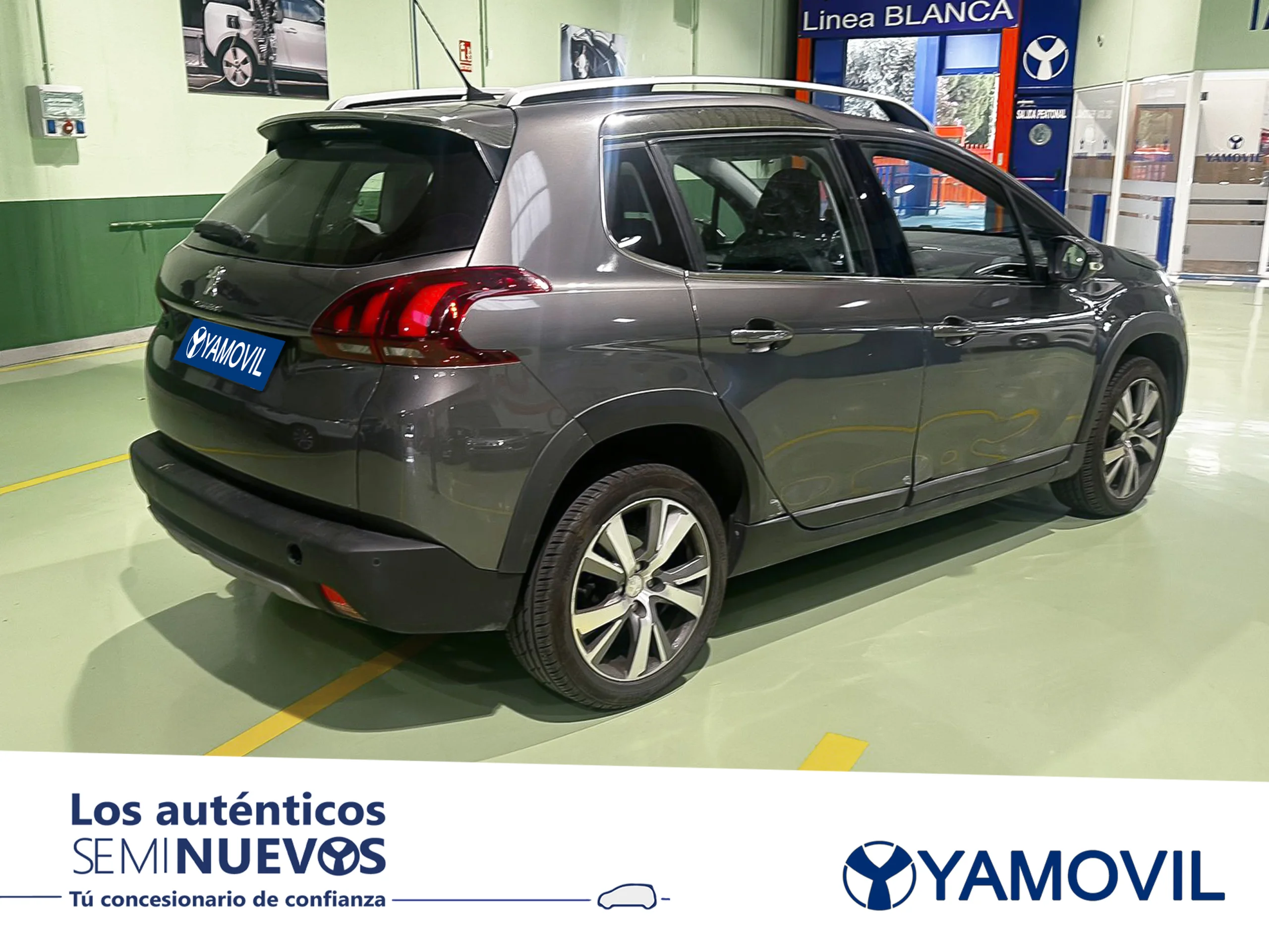 Peugeot 2008 PureTech 130 SANDS Allure 96 kW (130 CV) - Foto 2