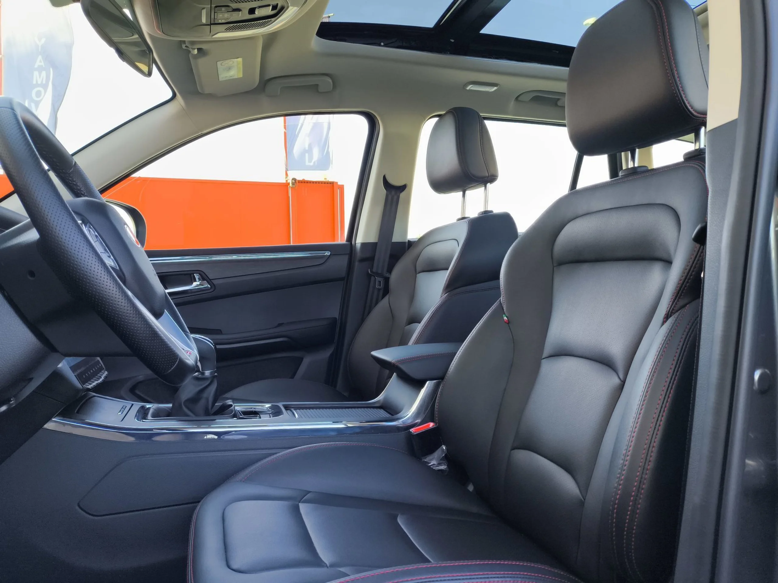 SWM G05 1.5T MT 102 kW (139 CV) - Foto 8