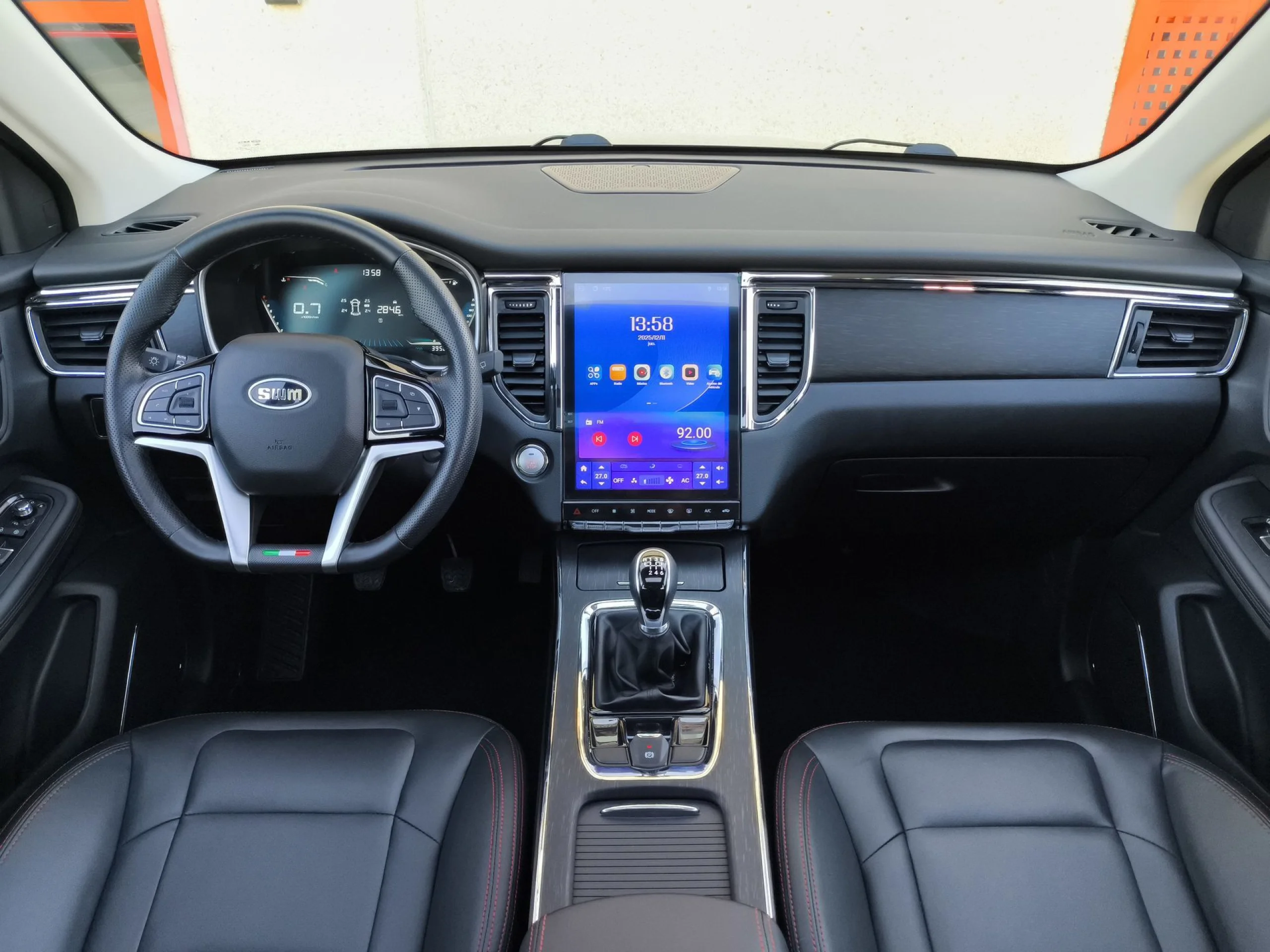 SWM G05 1.5T MT 102 kW (139 CV) - Foto 11